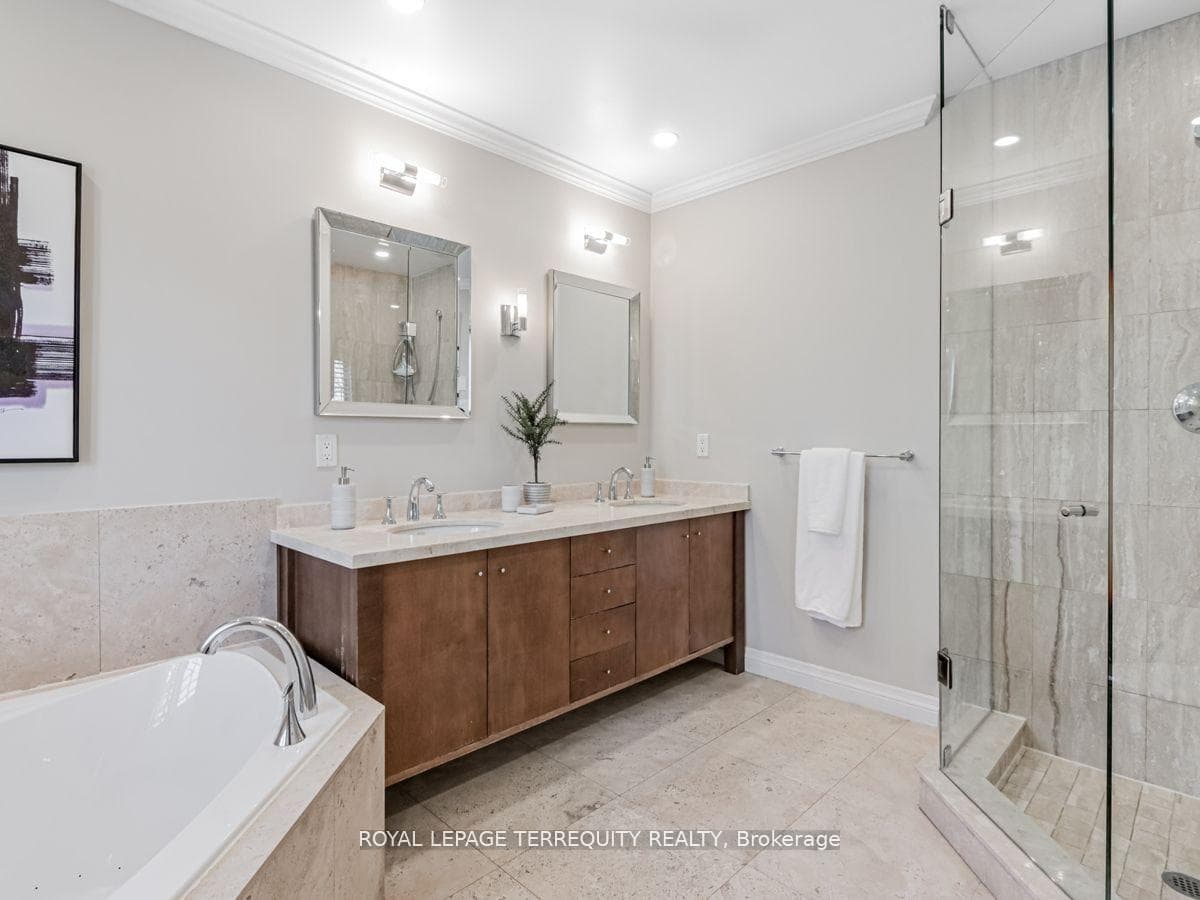 176 Joicey Boulevard photo 23