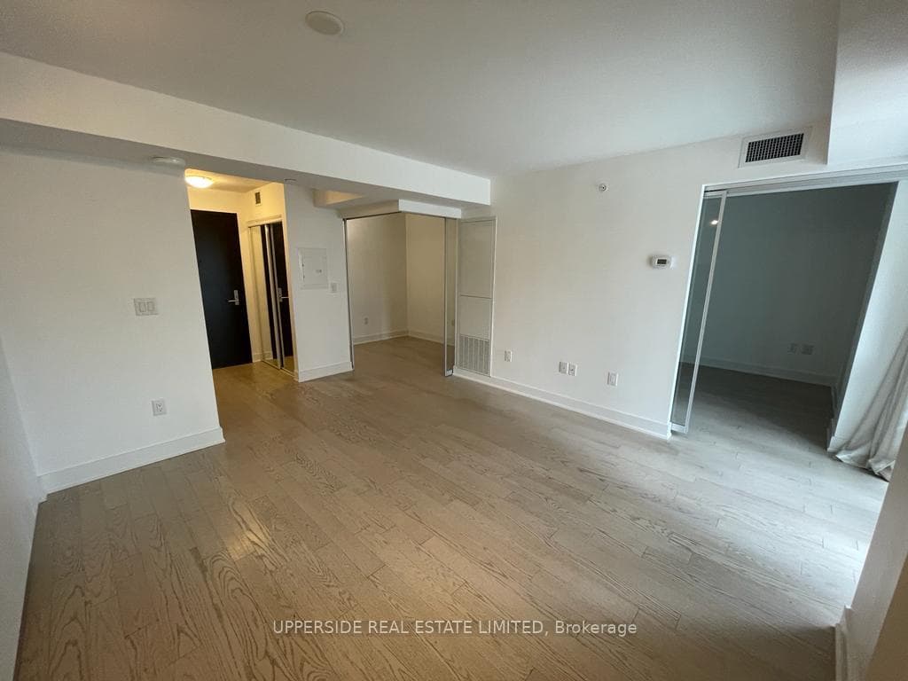 955 Bay Street Unit 207 photo 12