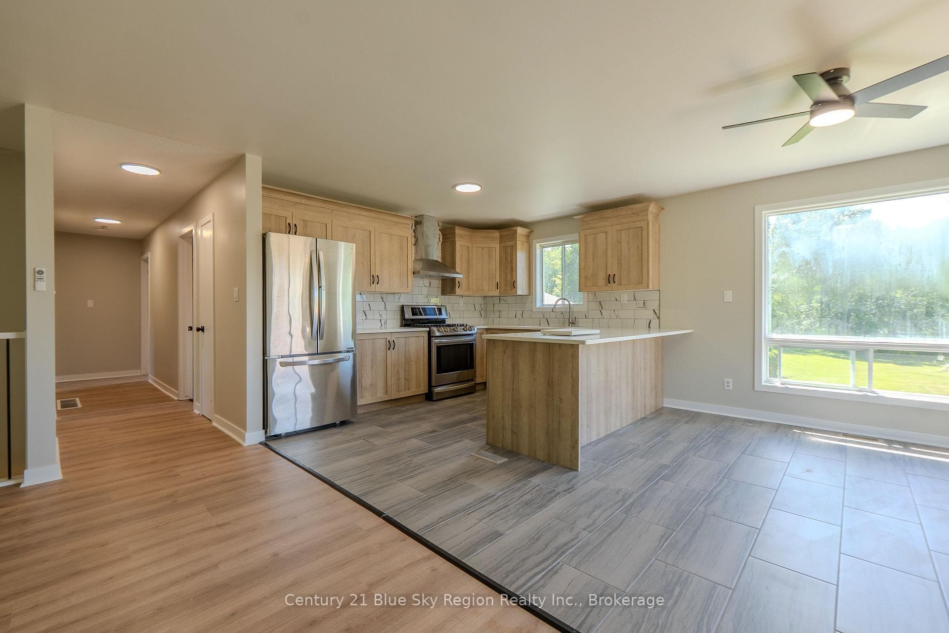 418 Laurier Street photo 15