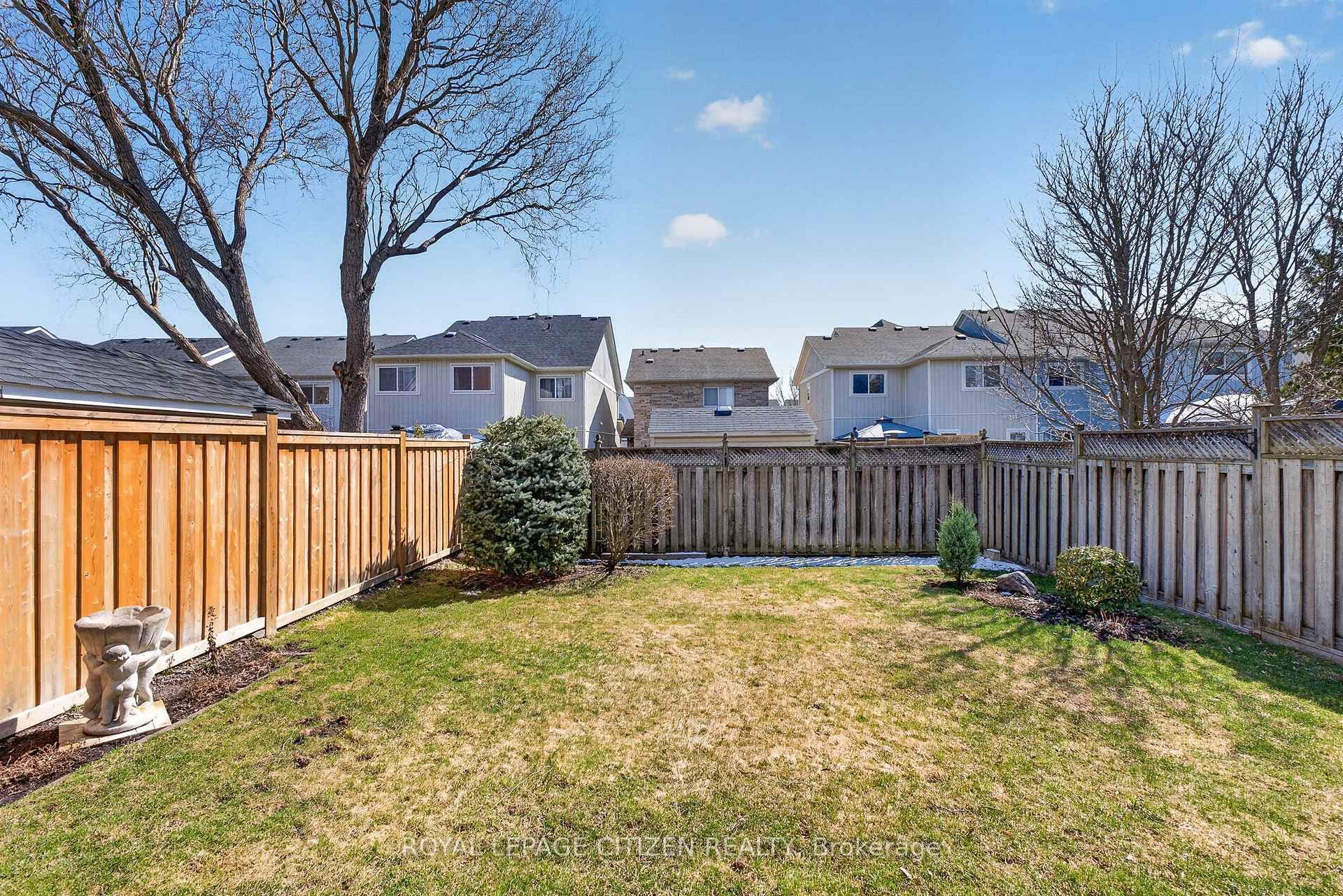 70 Wessex Drive photo 31