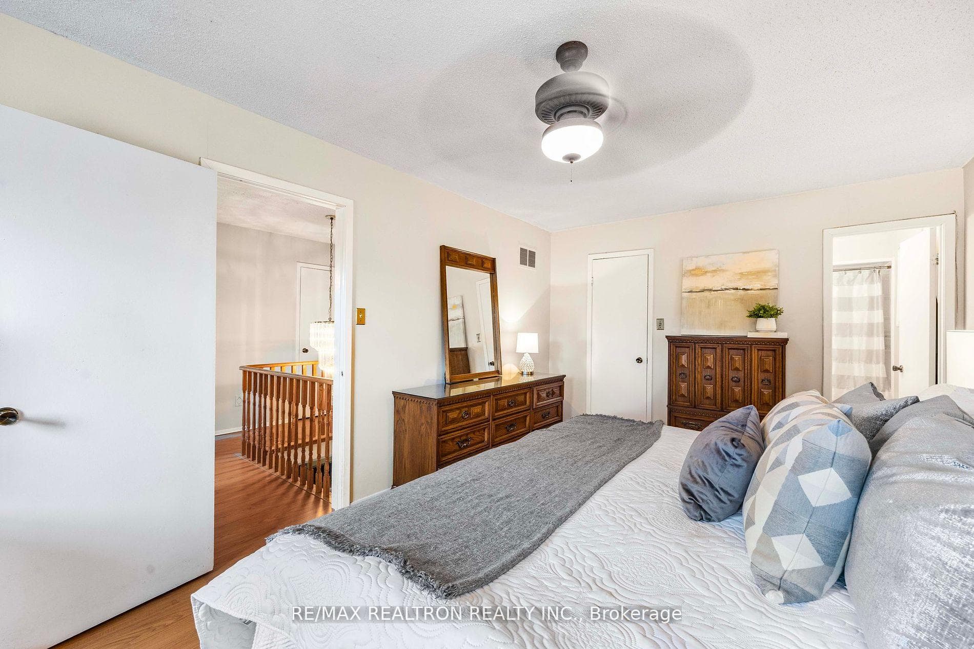 302 Erin Trail photo 19