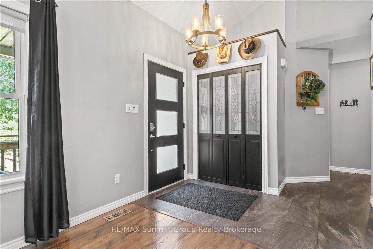 556017 Mulmur-Melancthon Townline photo 13