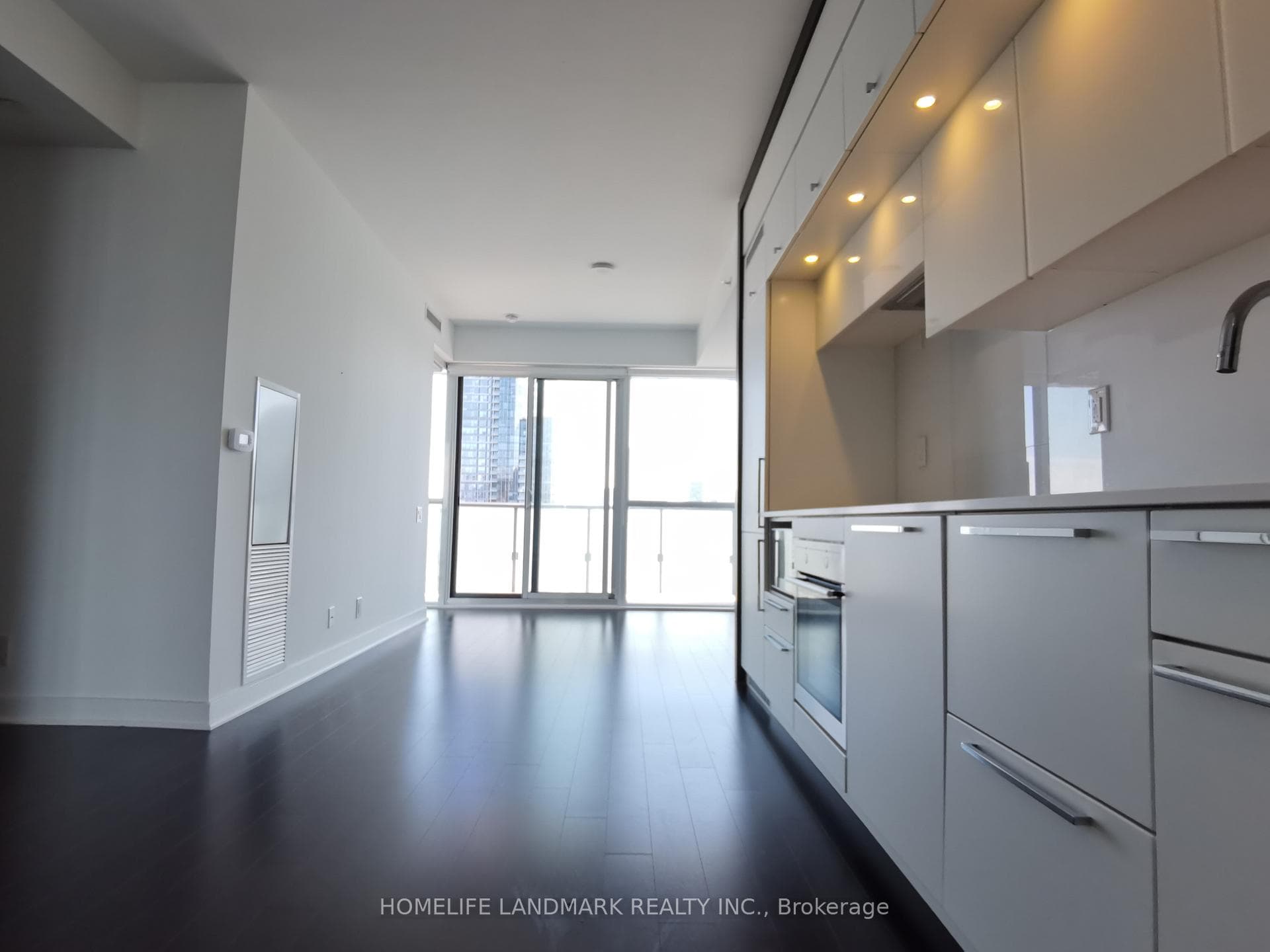 15 Grenville Street Unit 3502 photo 3