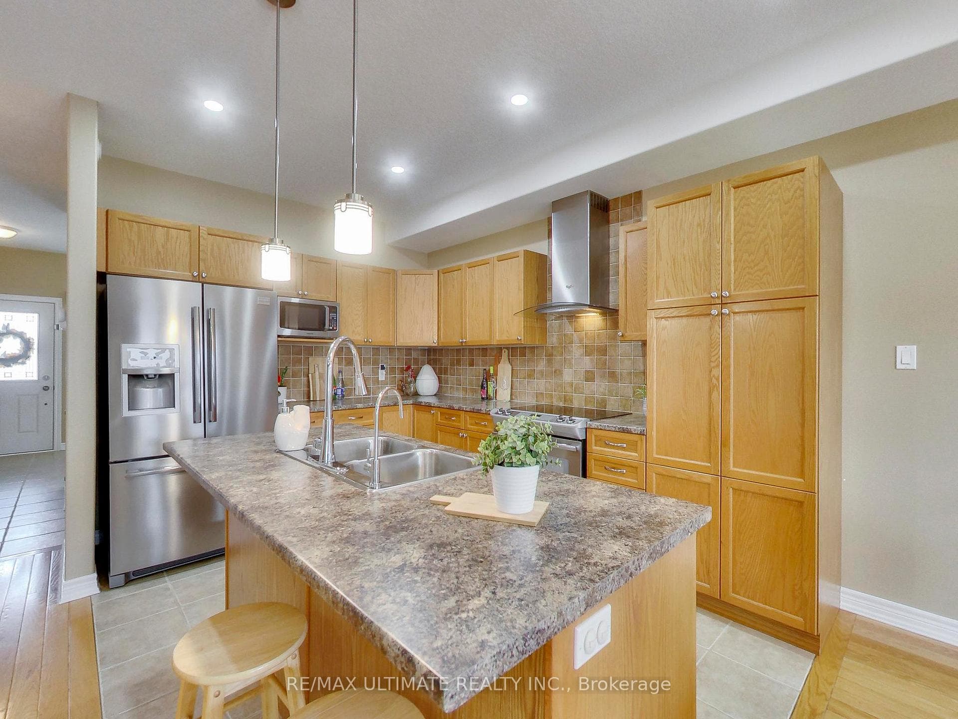 152 Gray Avenue photo 13