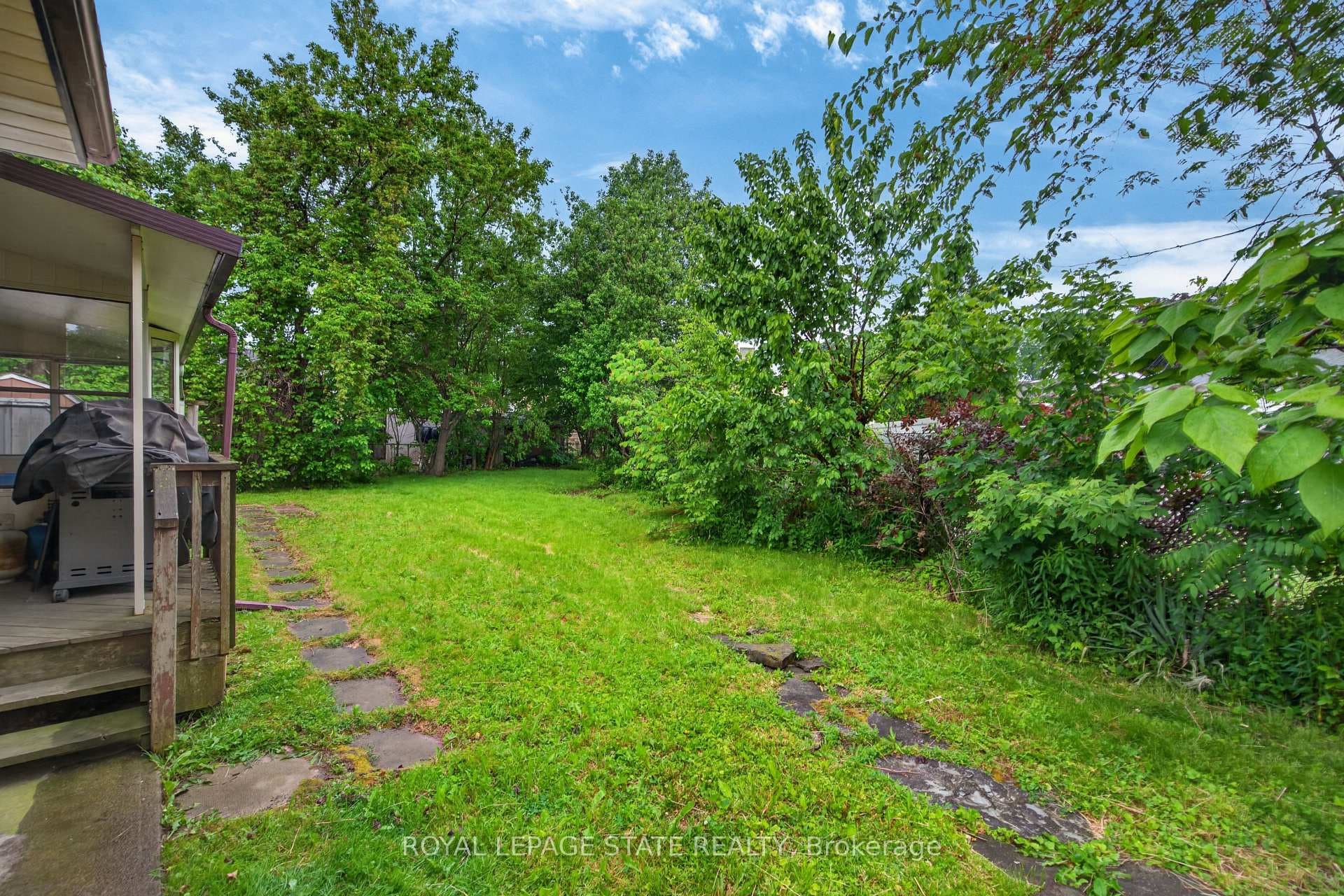 33 Kenwood Crescent photo 35