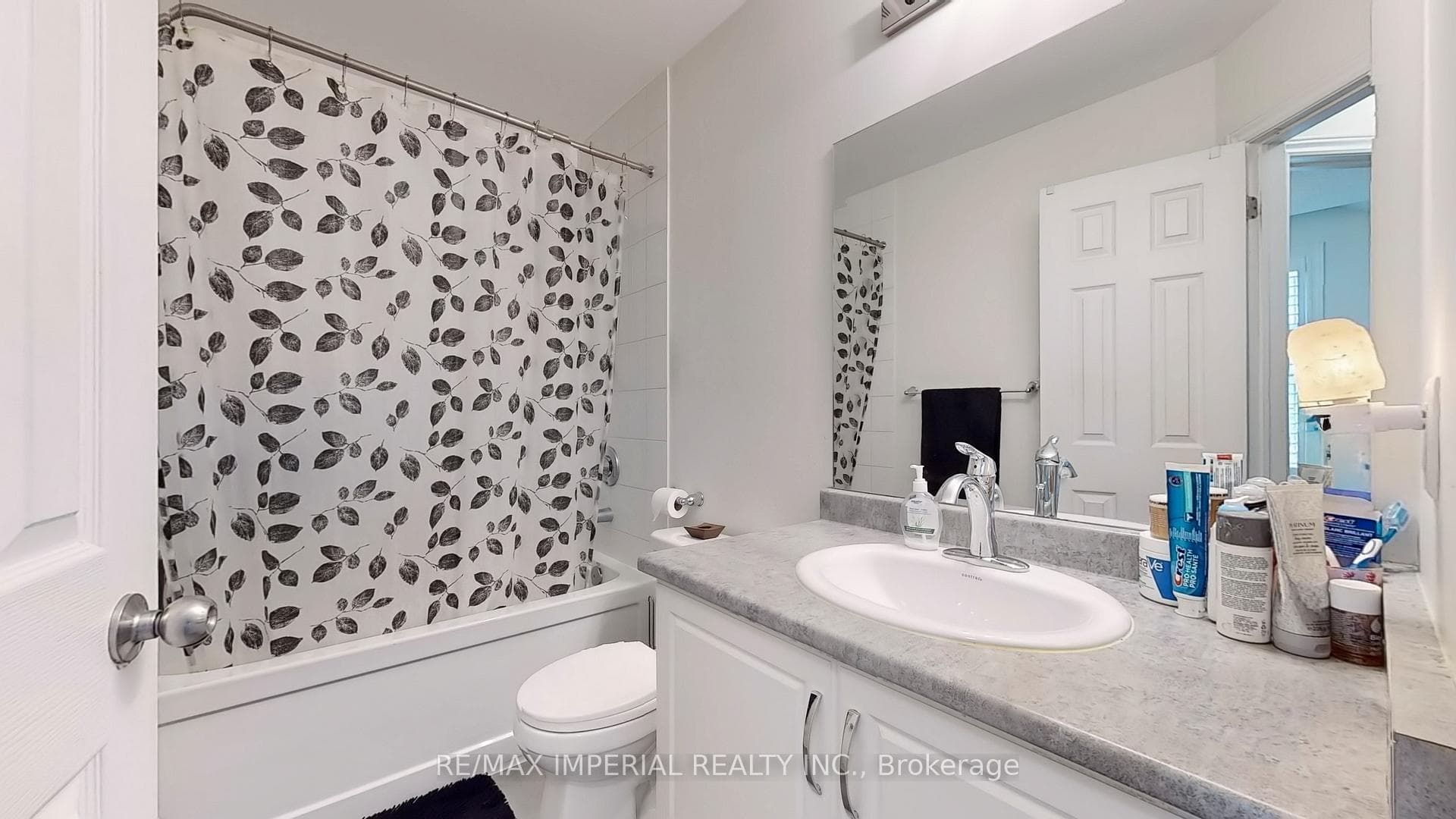 7 Cornerside Way photo 18
