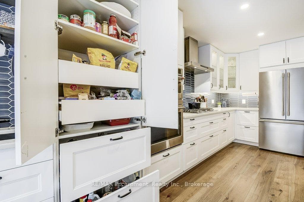132 Thoroughbred Boulevard photo 10