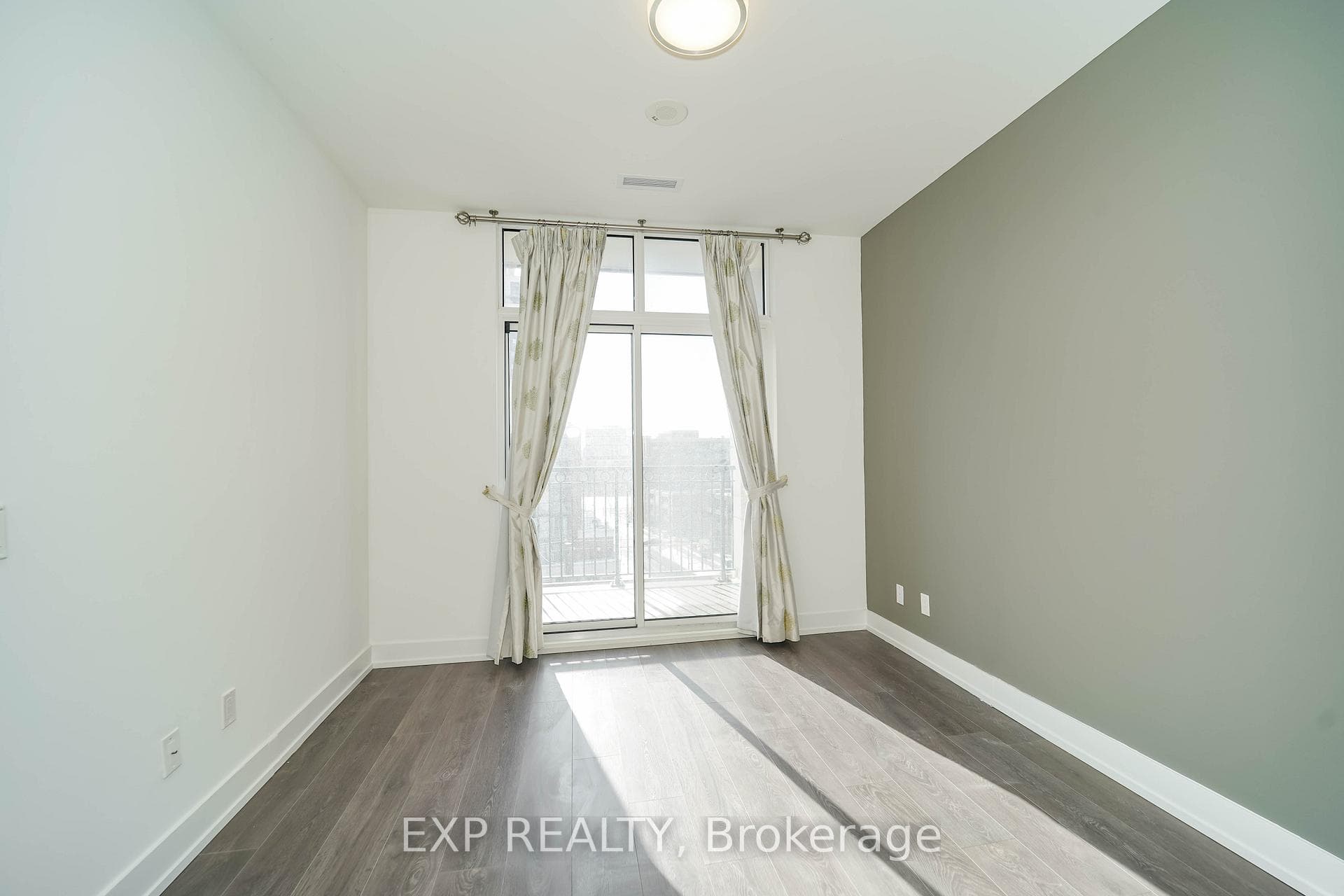 268 Buchanan Drive Unit 707W photo 24