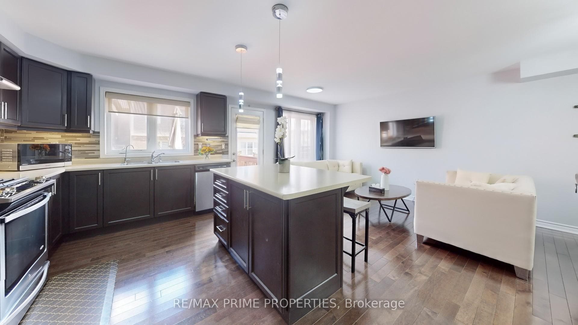 19 Leblanc Crescent photo 28