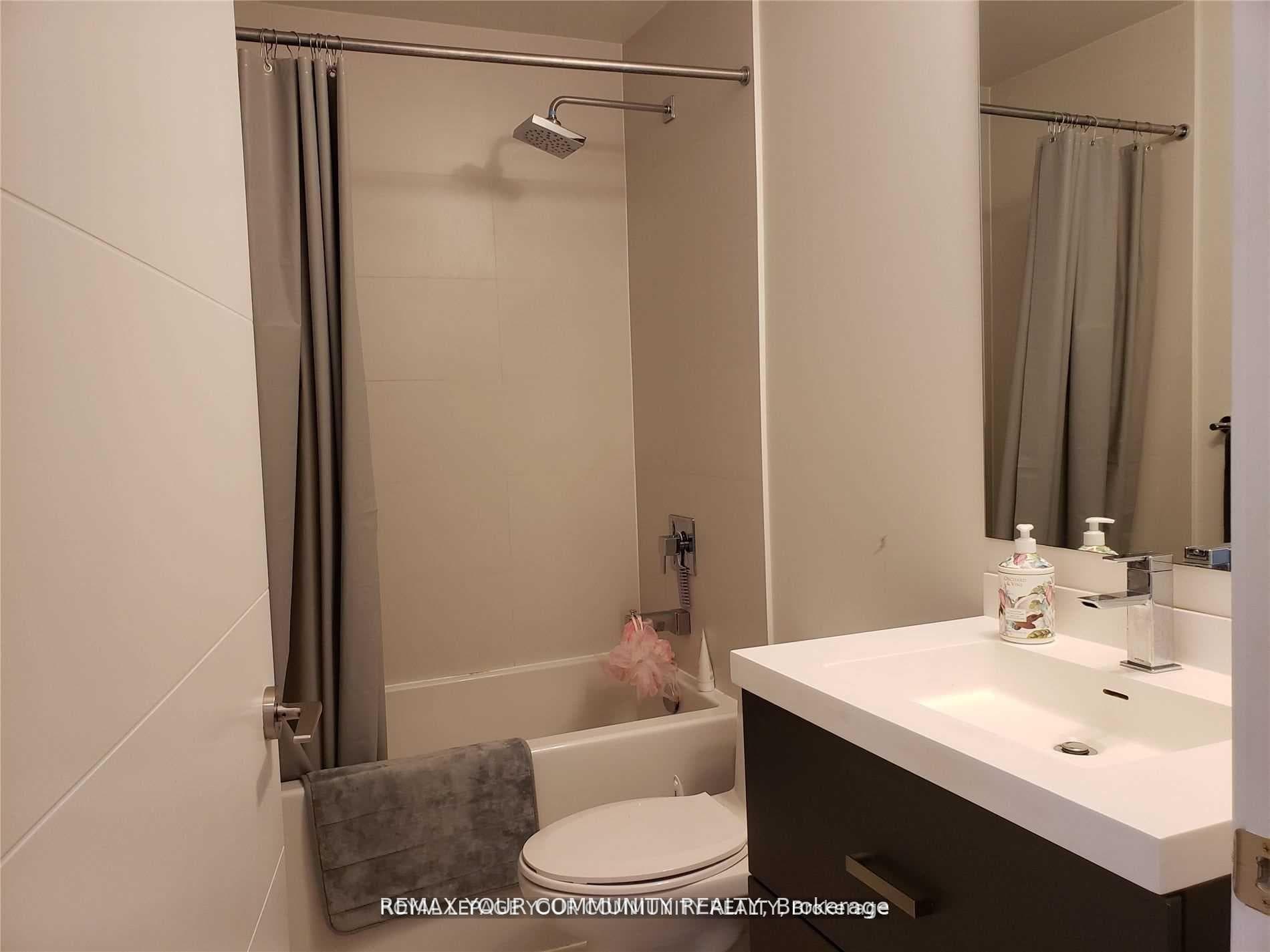50 Wellesley Street Unit 302 photo 10