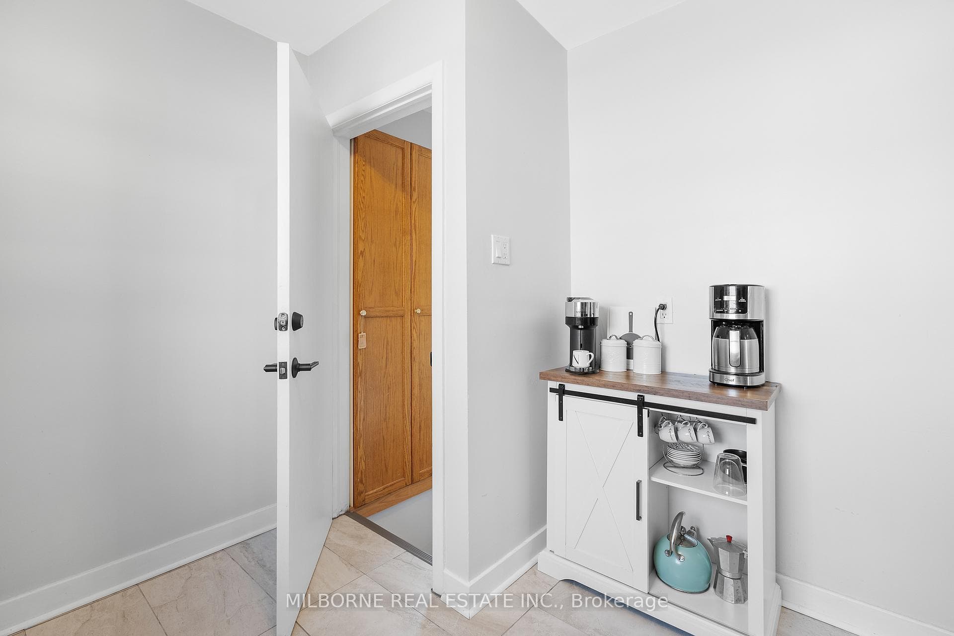 71 Albert Street photo 15