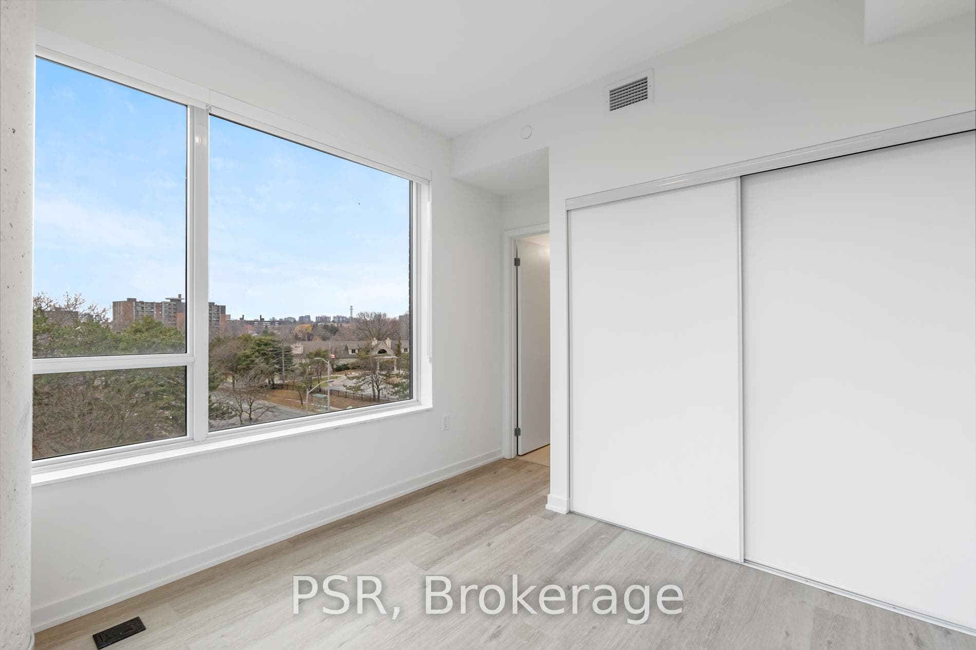 4365 Bloor Street Unit 508 photo 7