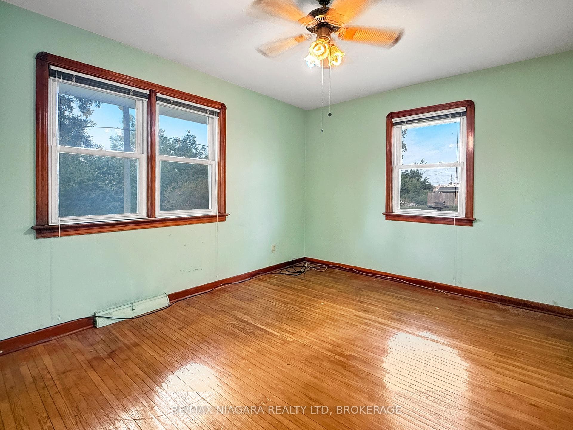 232 Walden Boulevard photo 22