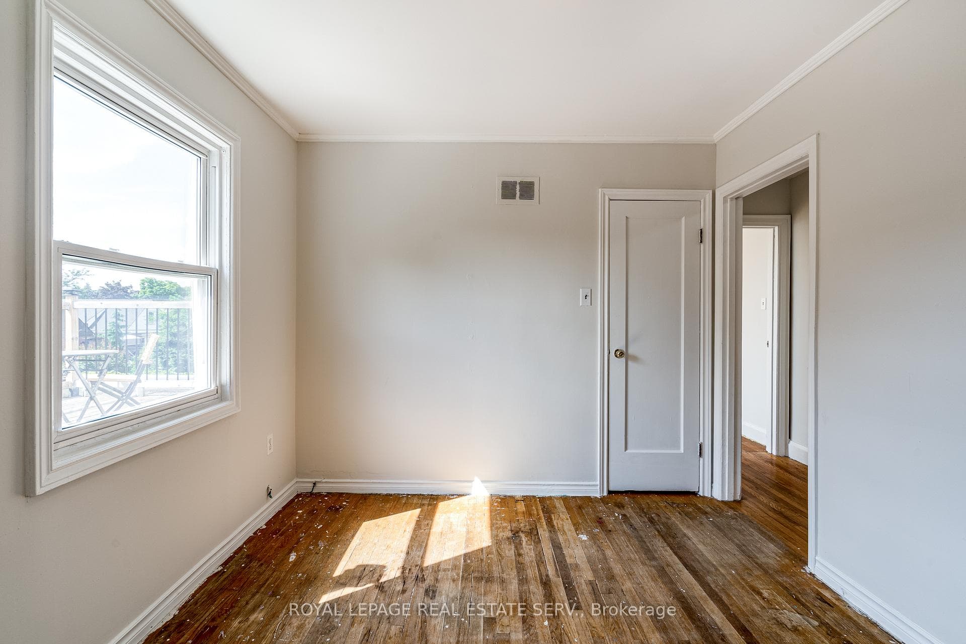 130 Kenilworth Avenue photo 12