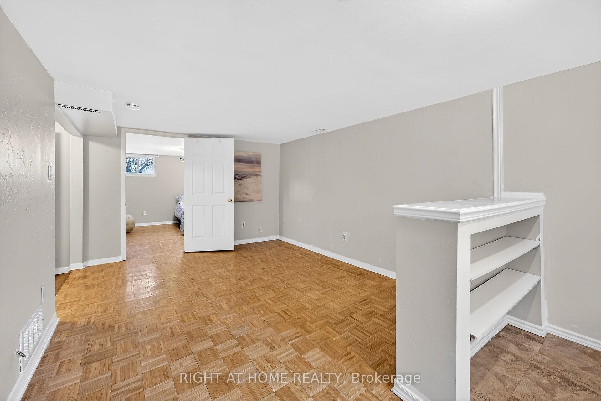 24 Milverton Close photo 35
