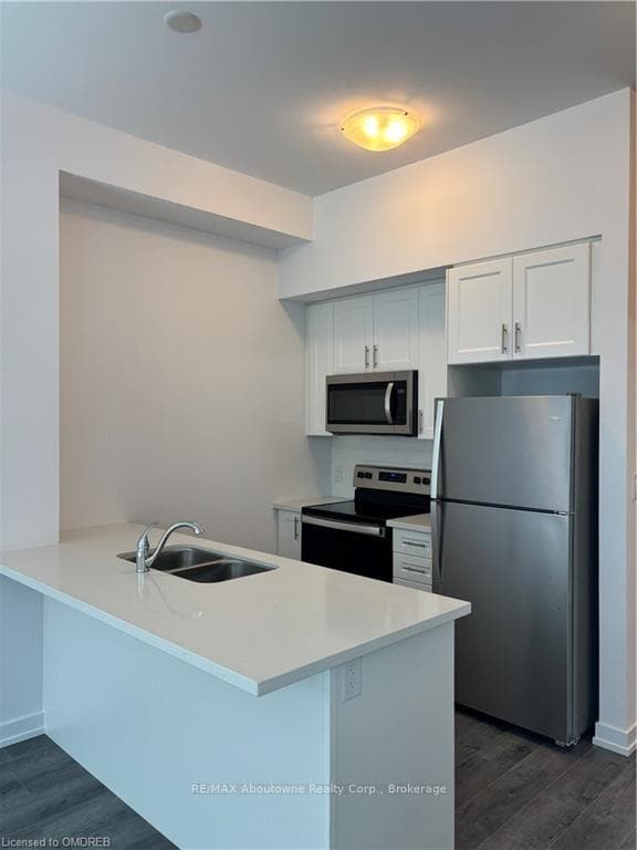 470 DUNDAS Street Unit 521 photo 1