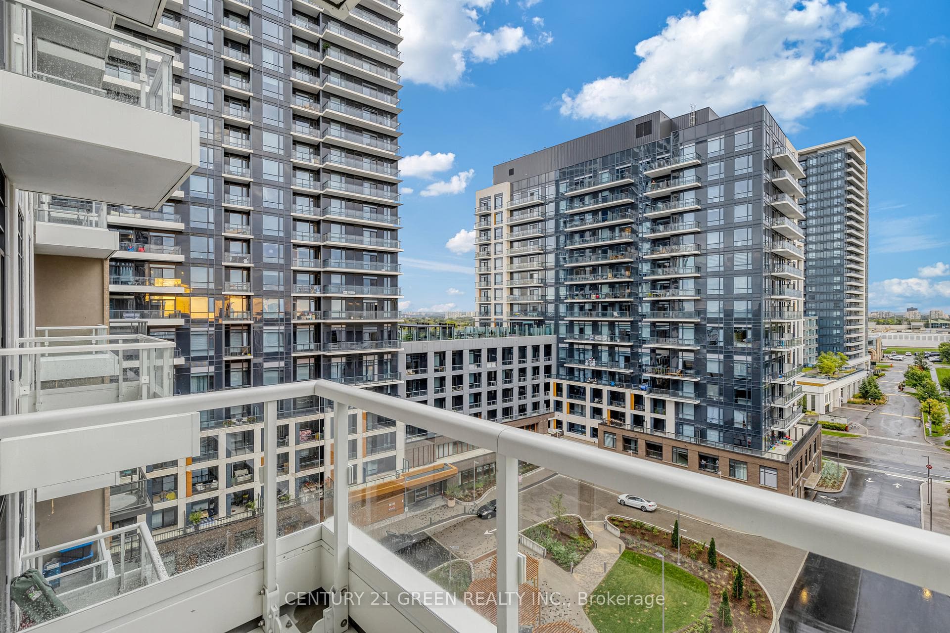 8 Beverley Glen Boulevard Unit 809 photo 24