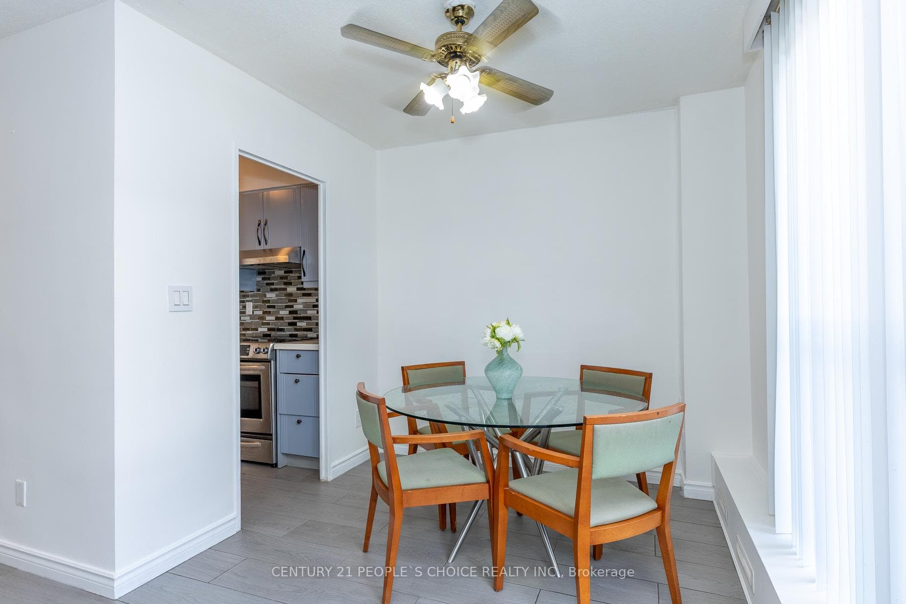 10 Eddystone Avenue Unit 106 photo 12