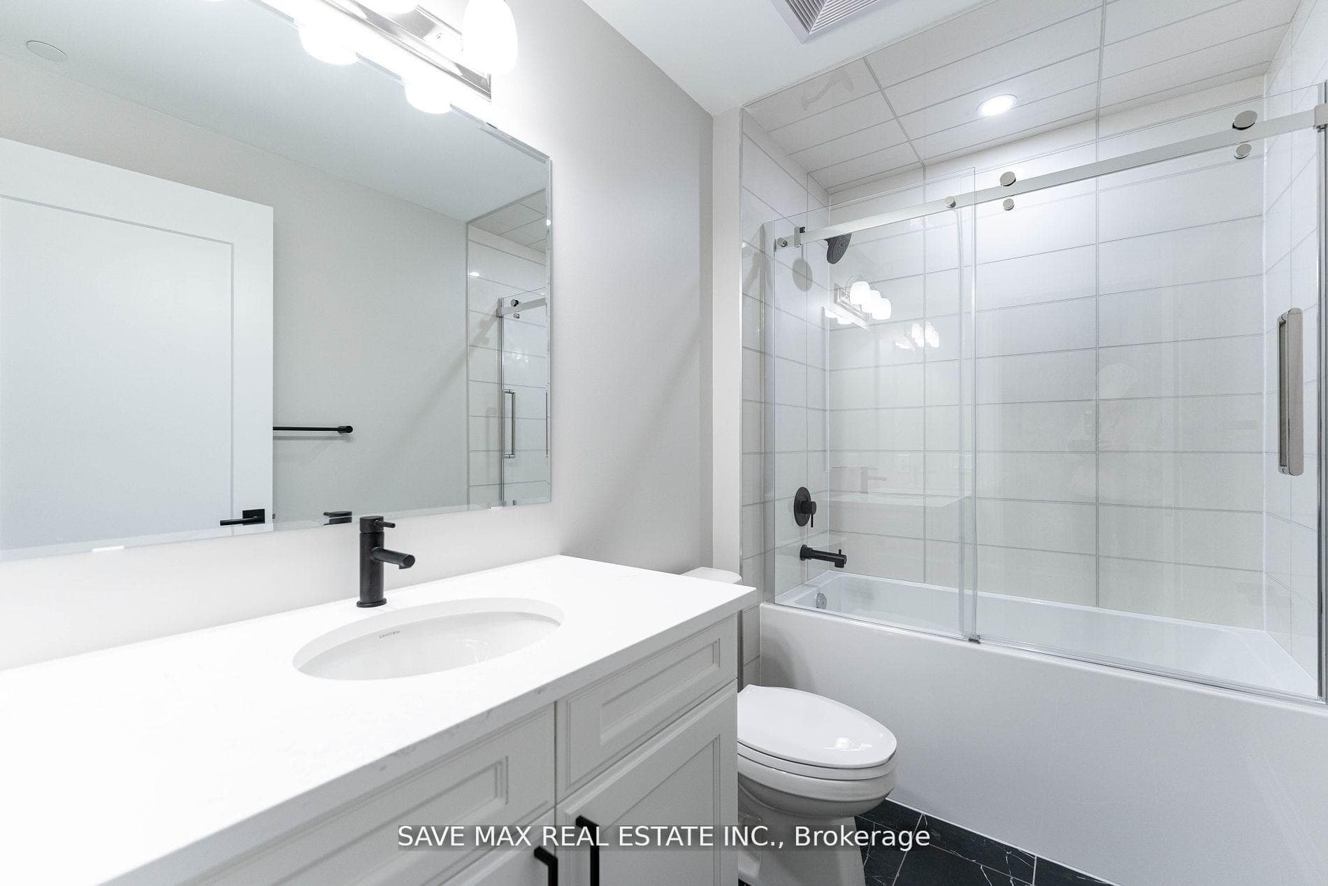 470 Gordon Krantz Avenue Unit 111 photo 16