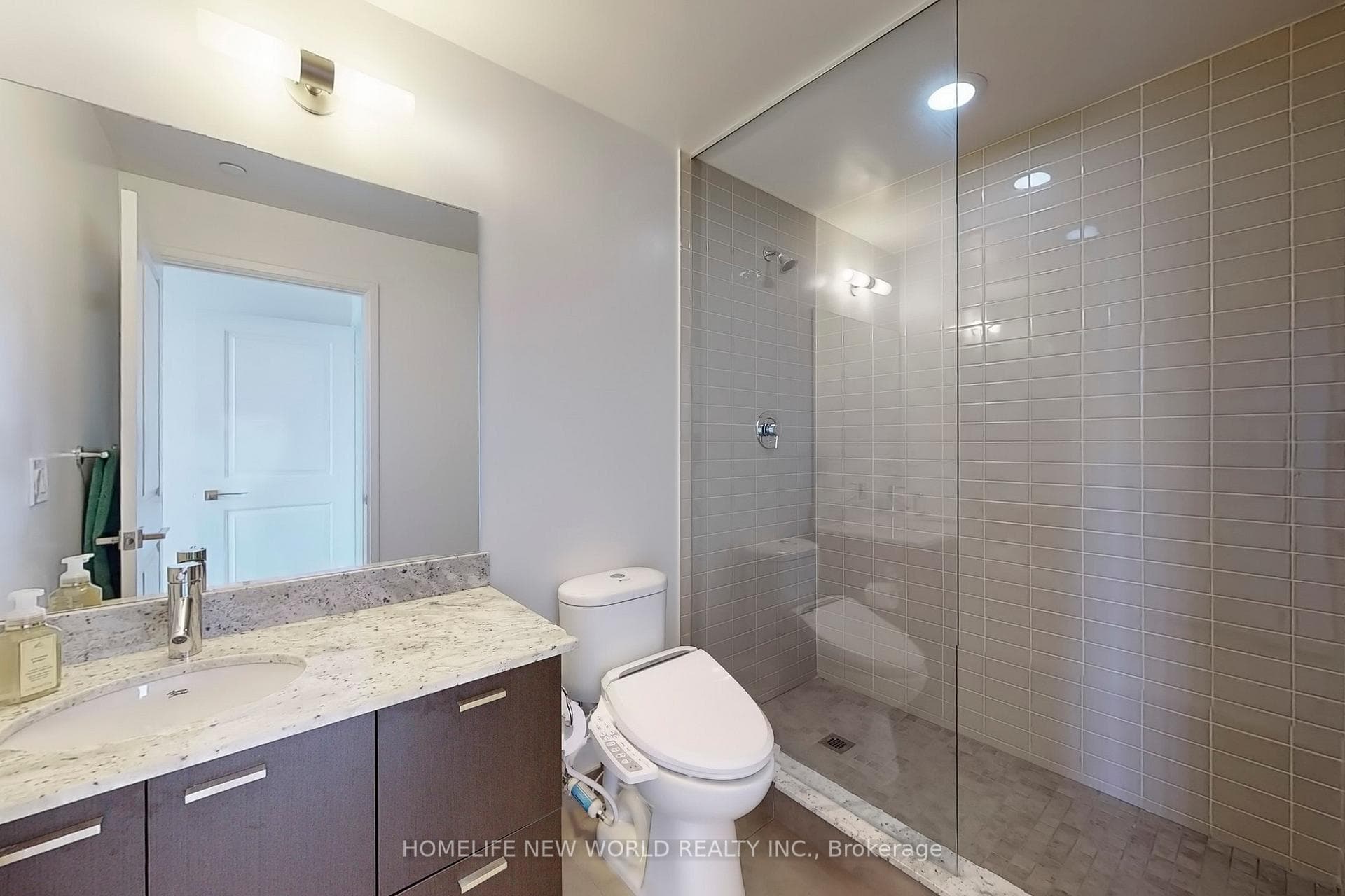 88 Sheppard Avenue Unit 2002 photo 20