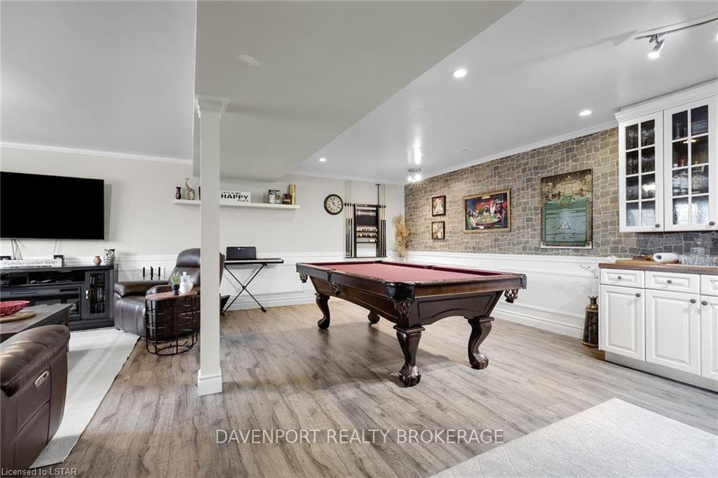 9475 SPRINGWATER Road photo 22