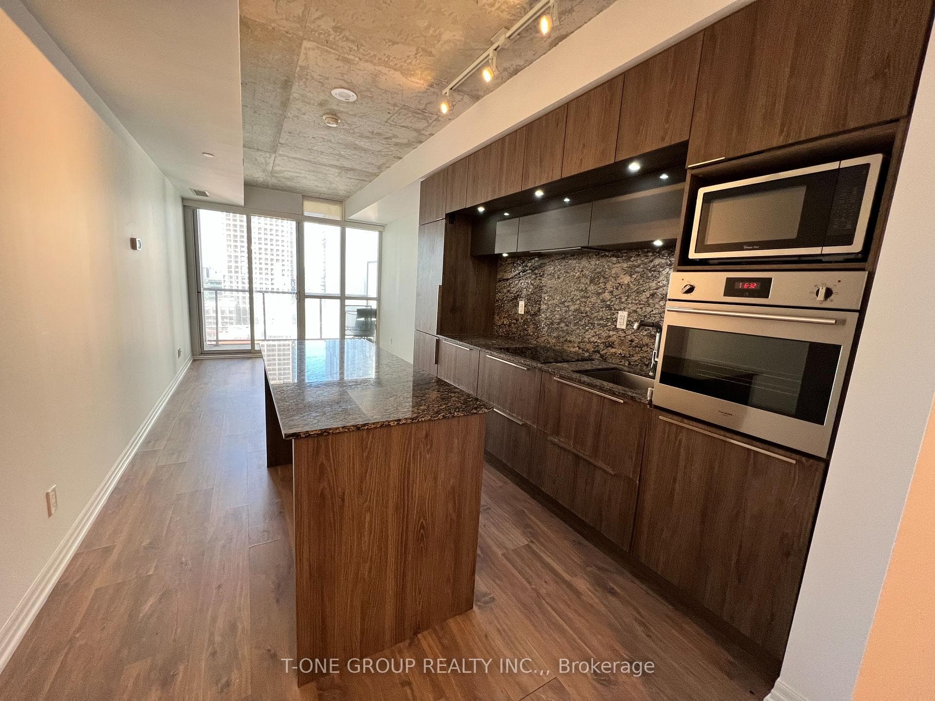 88 Blue Jays Way Unit 2410 photo 2