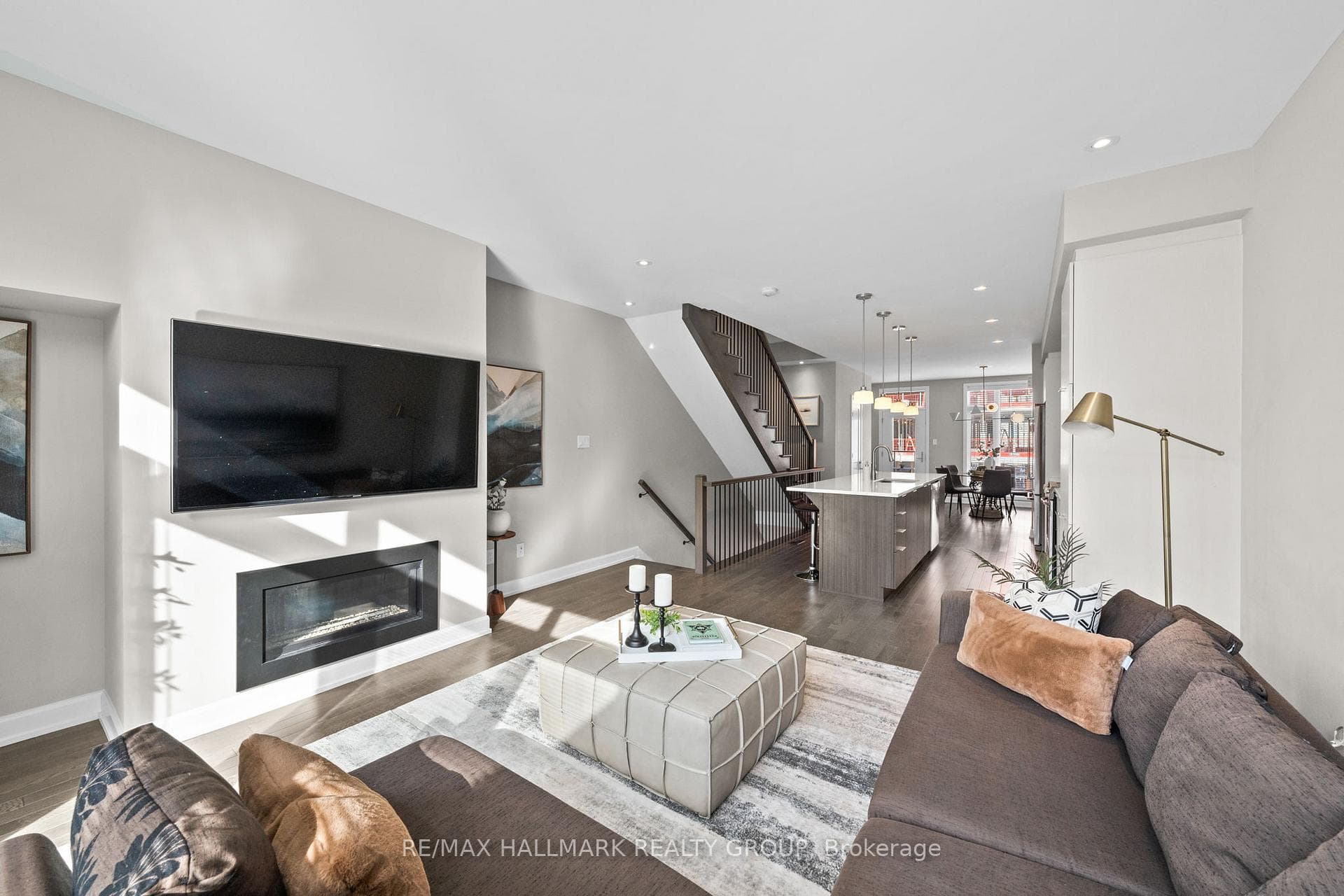378 Deschâtelets Avenue photo 11