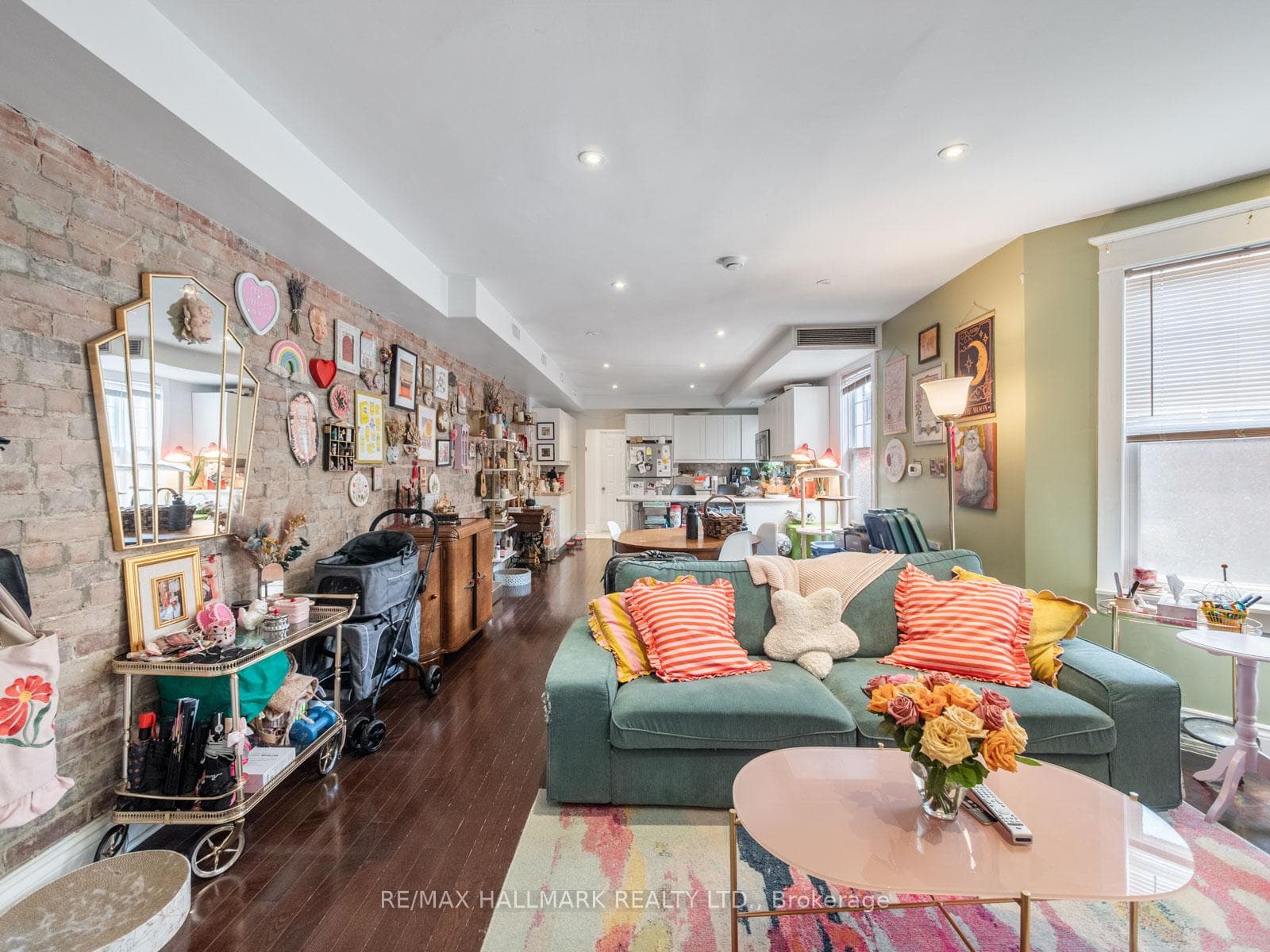 269 Danforth Avenue Unit 3rd flr photo 12