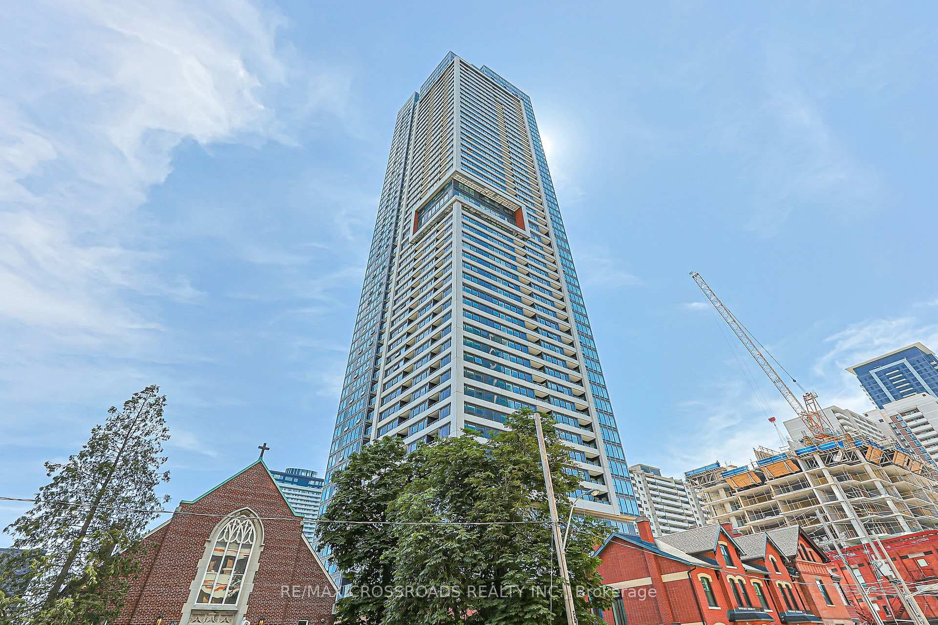 609 Sherbourne Street Unit 1204 photo 1