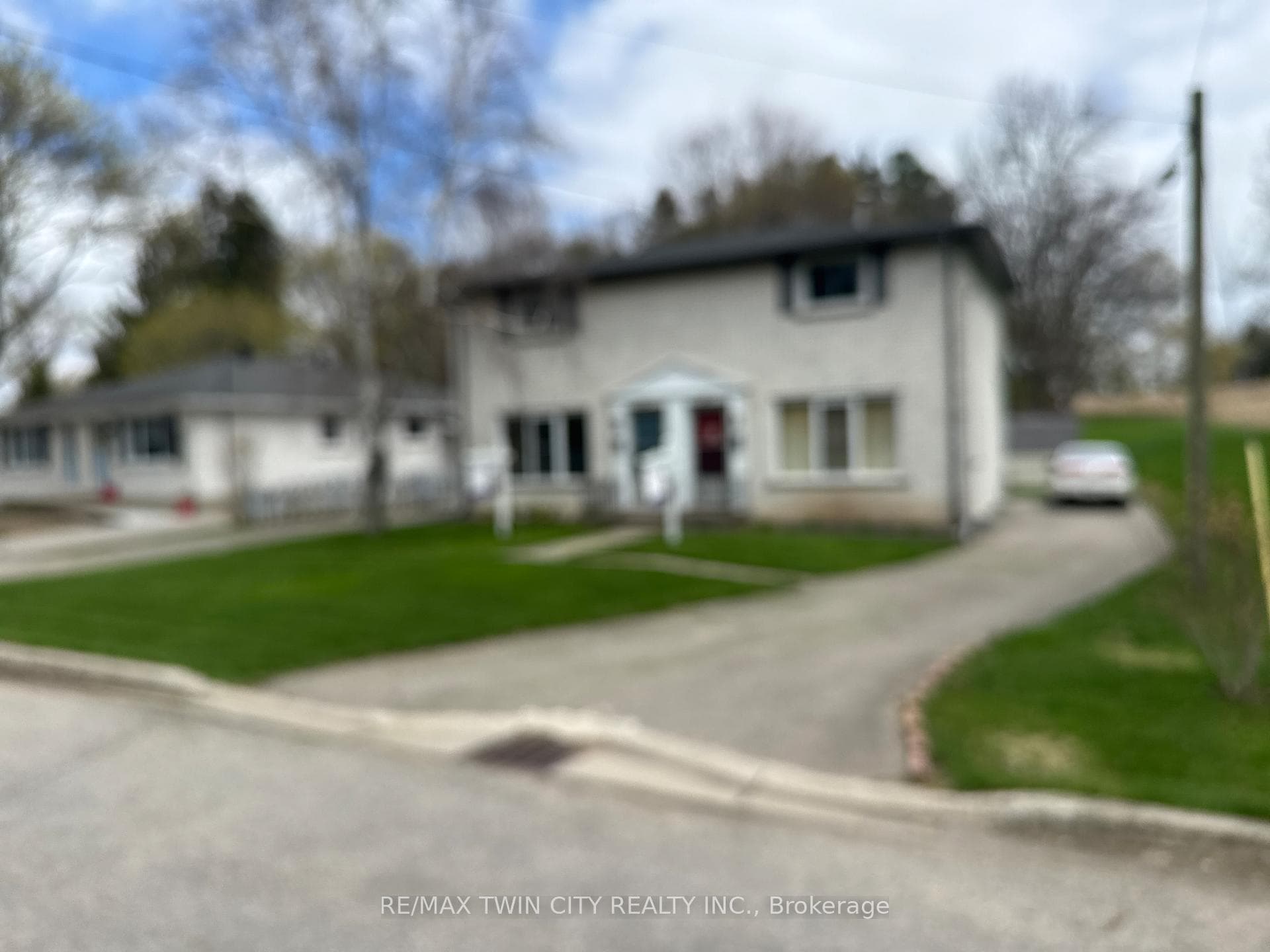 85 Elm Street photo 2