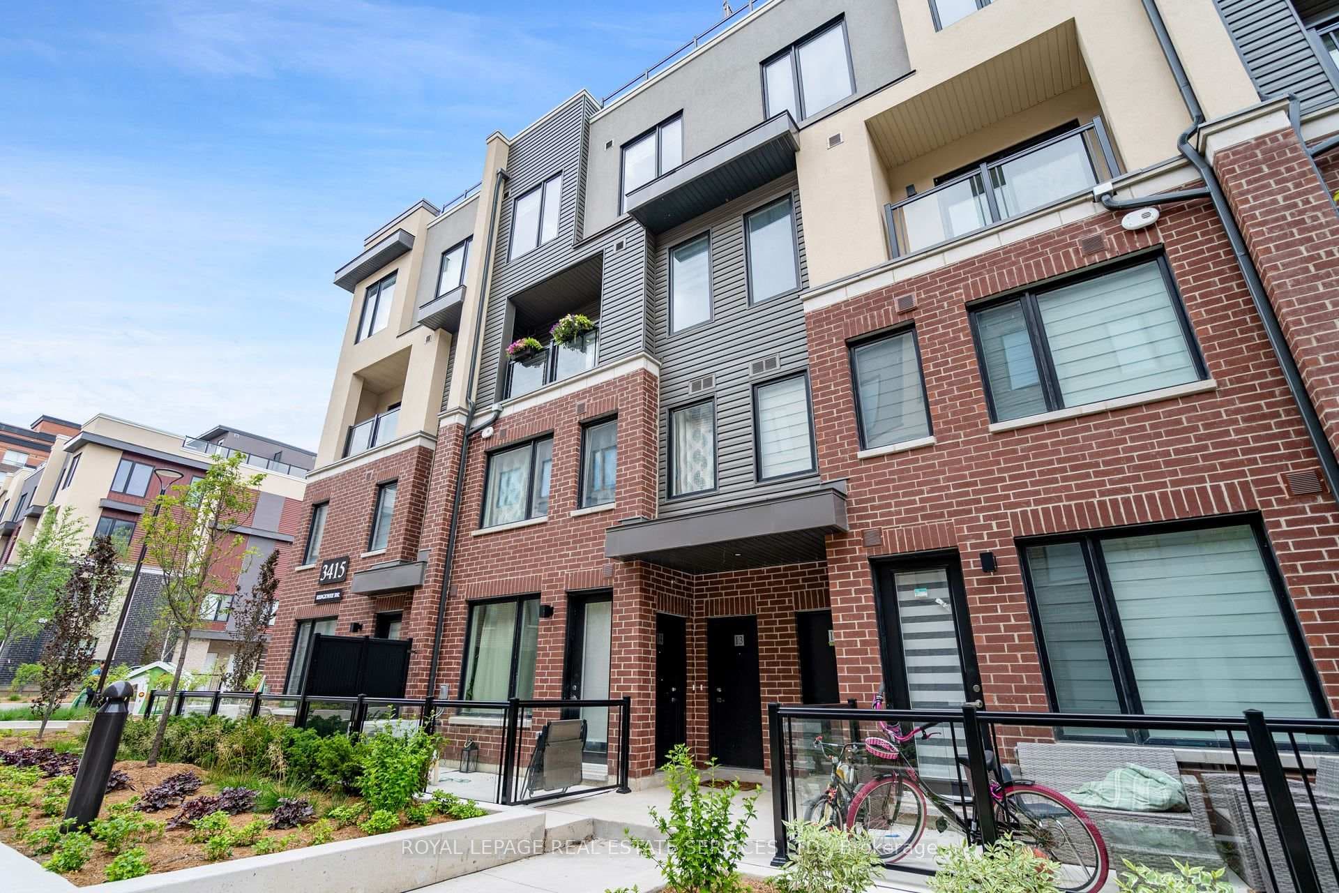 3425 Ridgeway Drive Unit 11 photo 1