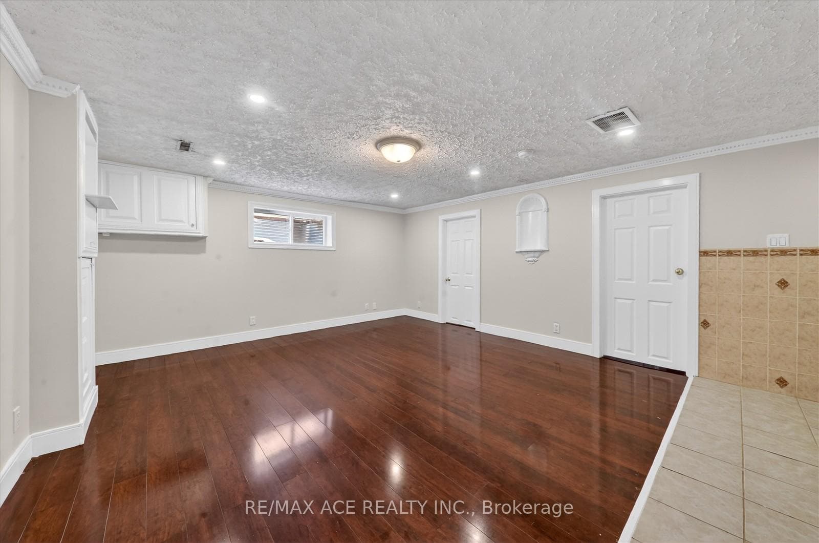 49 Winstanly Crescent photo 37