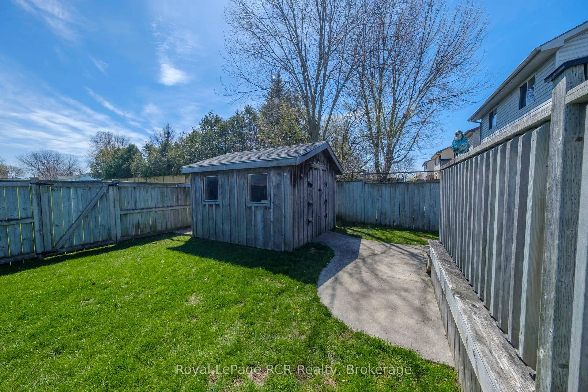 821 Mackendrick Drive photo 5