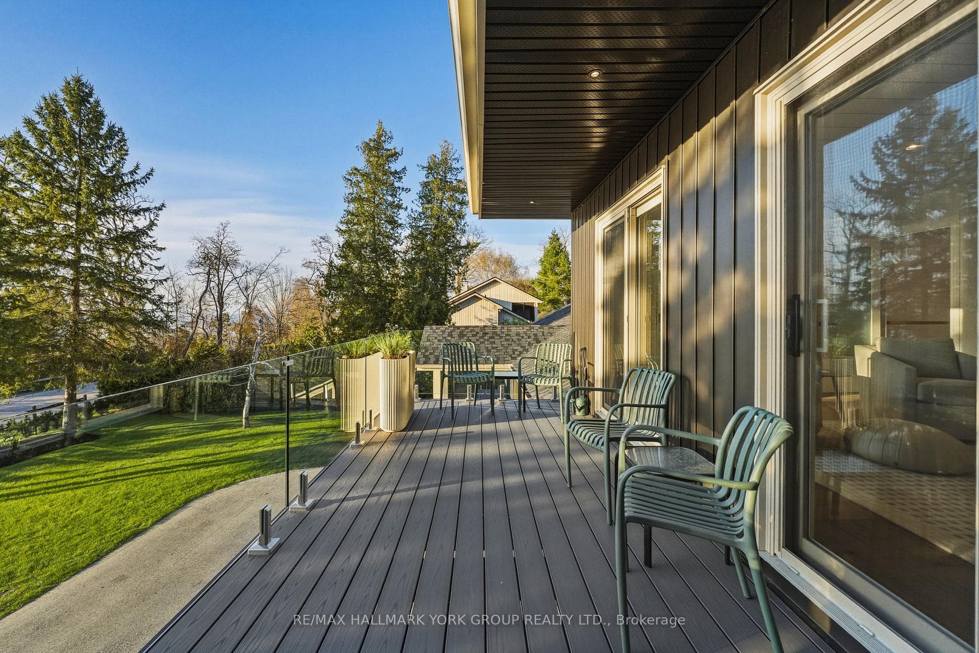 281 Hedge Road photo 23