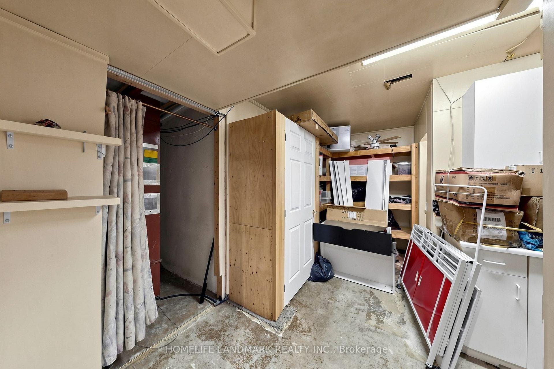 61 Ardglen Drive Unit 6 photo 37