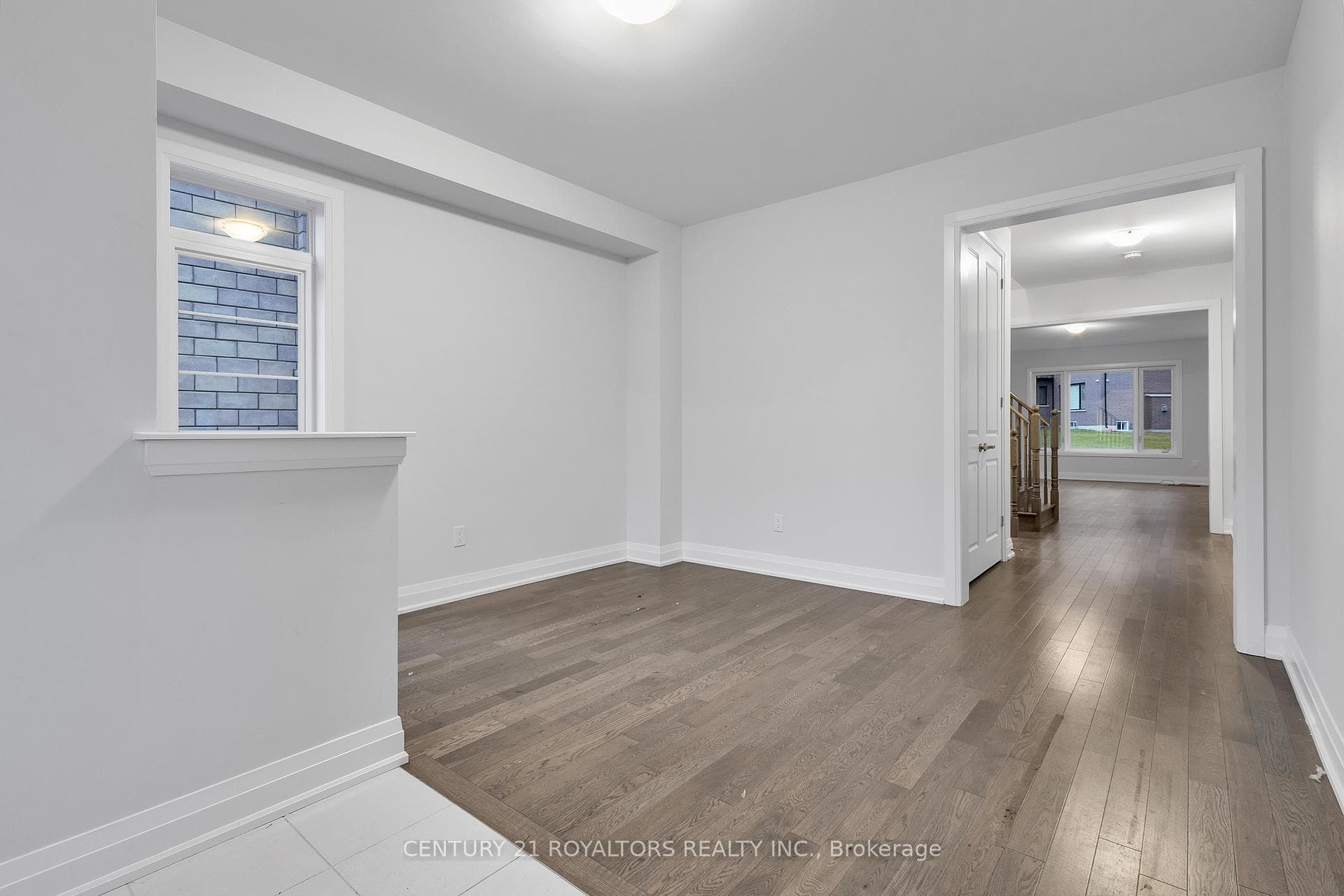1283 Upper Thames Drive photo 6