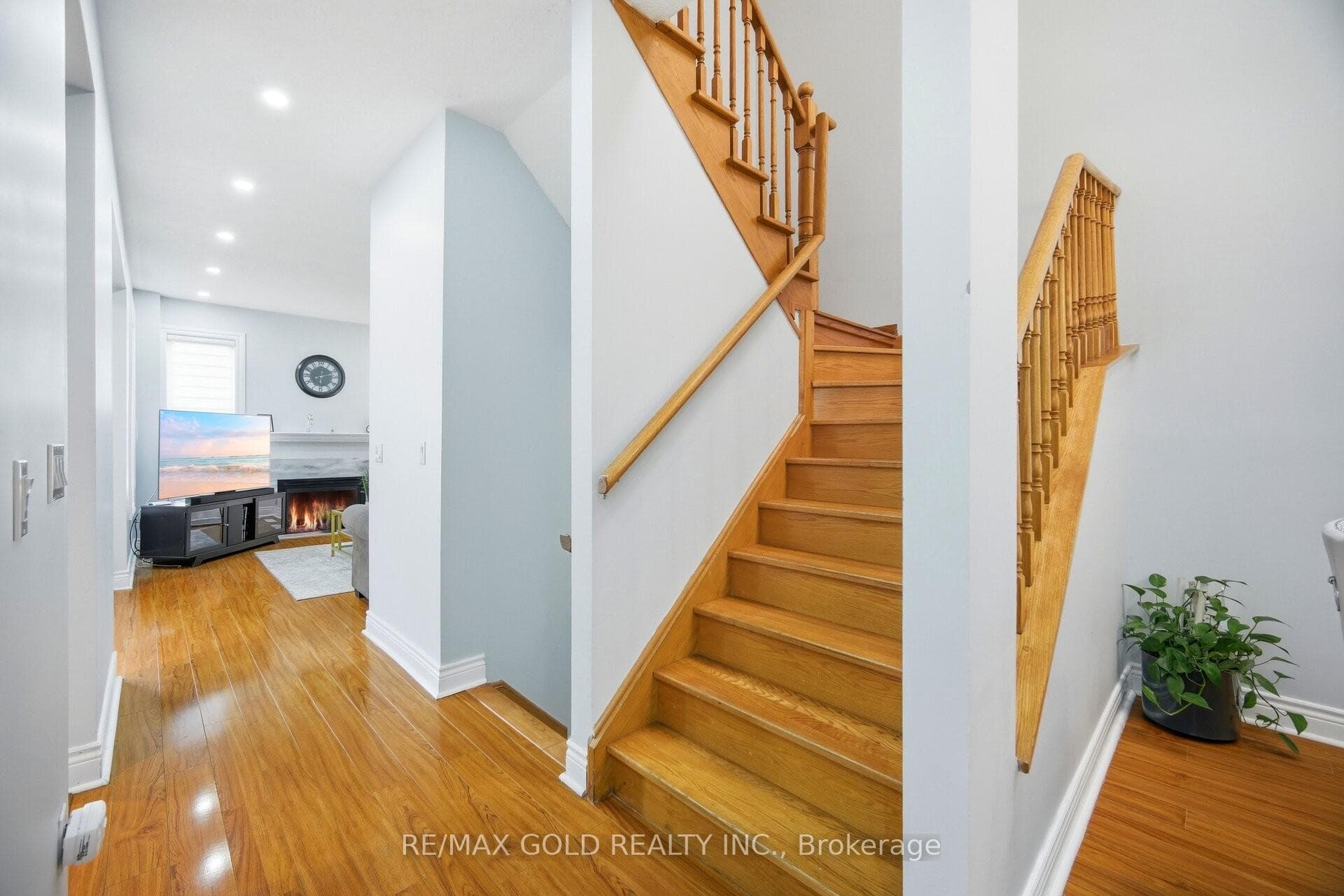 10 Inwood Place photo 12