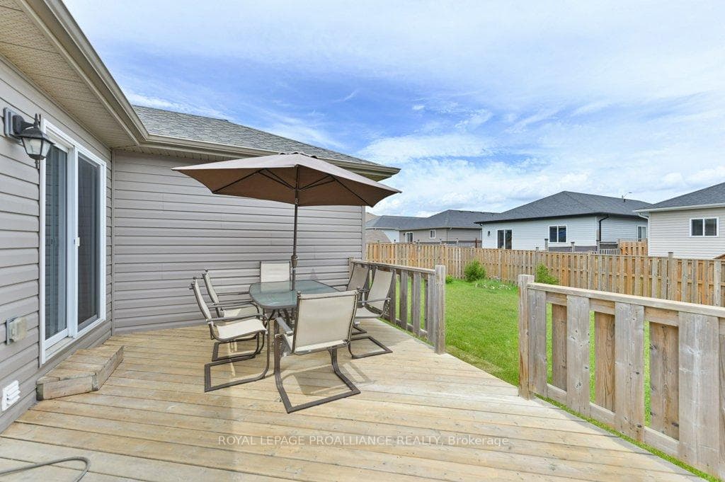79 SIENNA Avenue photo 25
