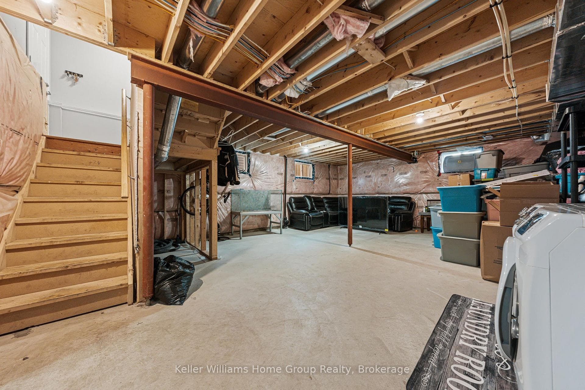 24 Courtney Street photo 36