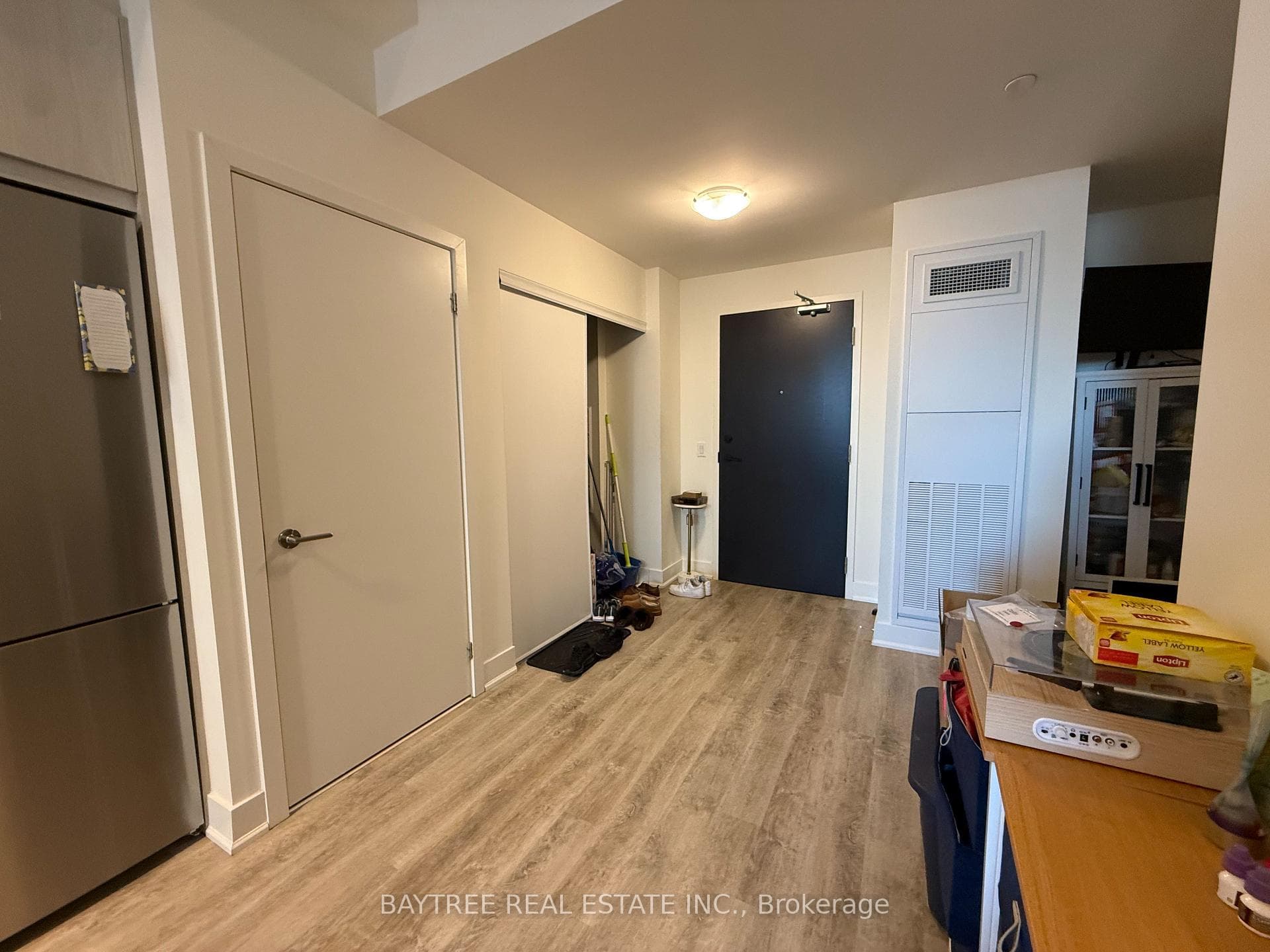 185 Deerfield Road Unit 403 photo 6