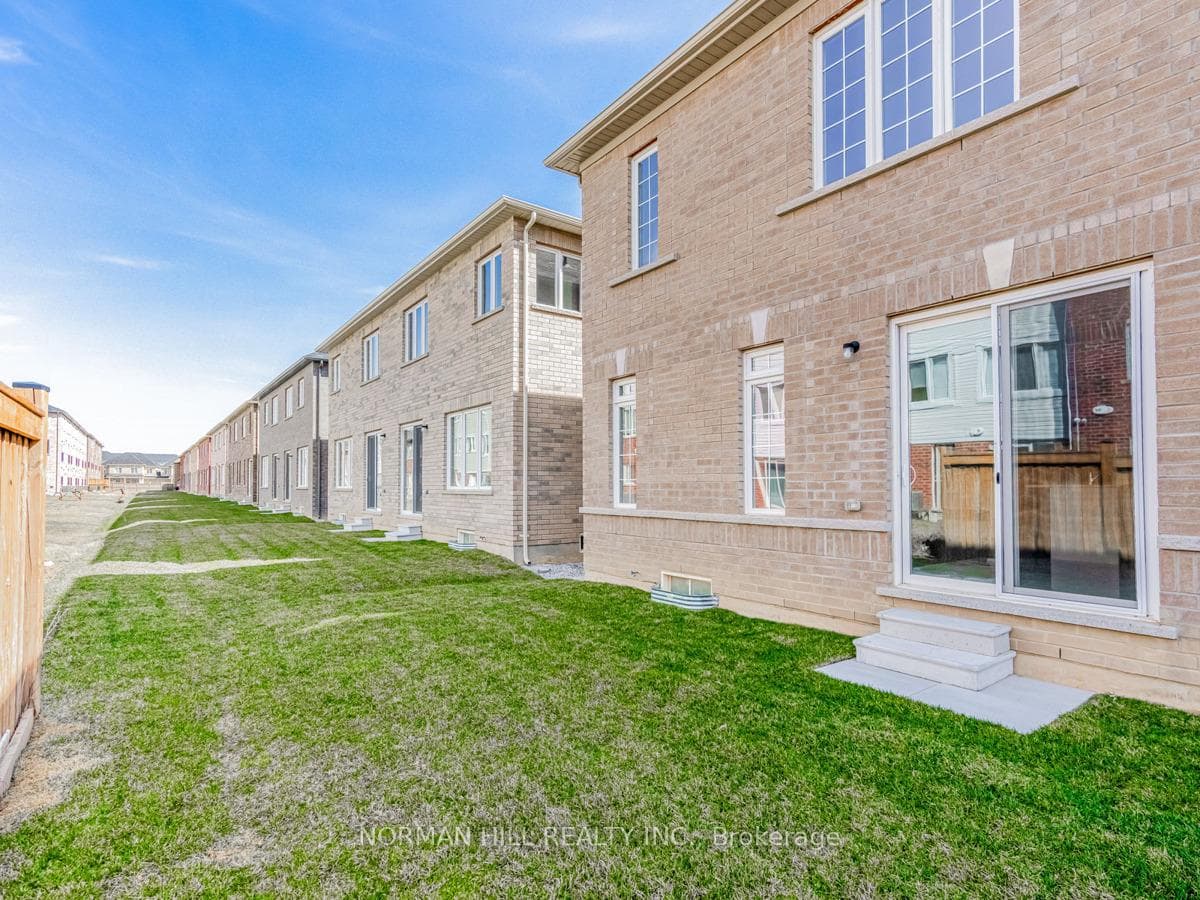 4 Guildhouse Drive photo 31