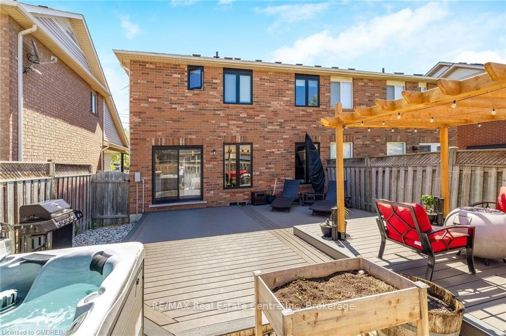 1595 EVANS Terrace photo 40