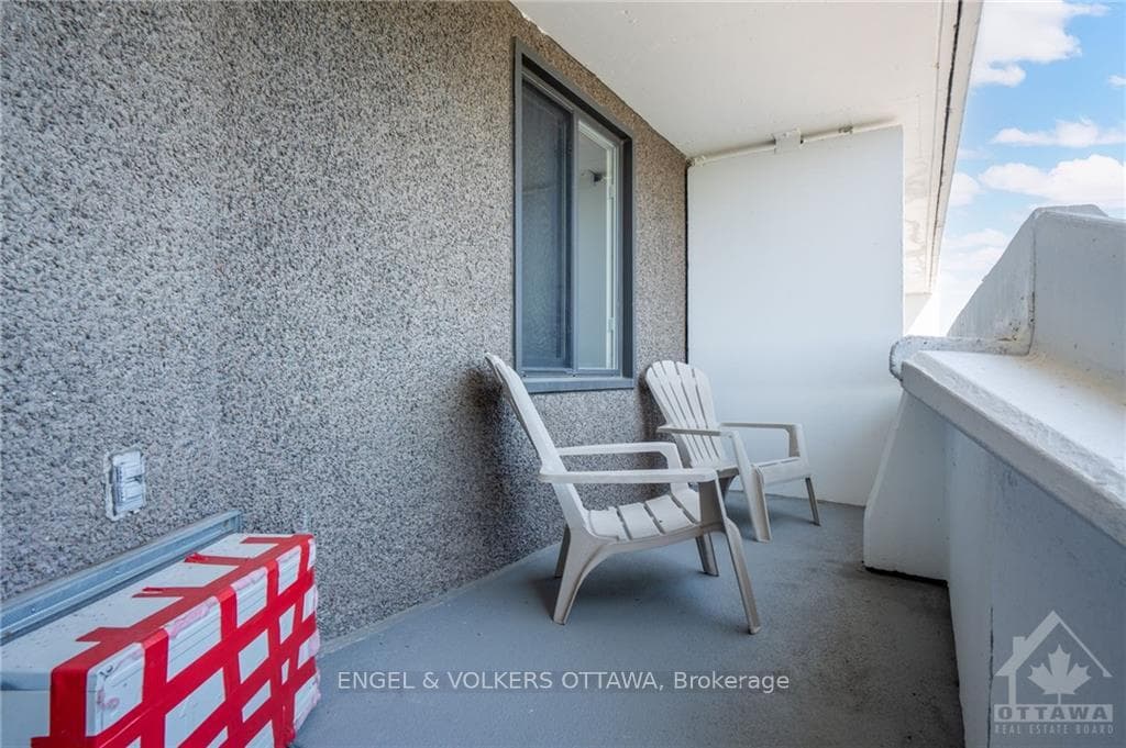 1081 AMBLESIDE Drive Unit 712 photo 19