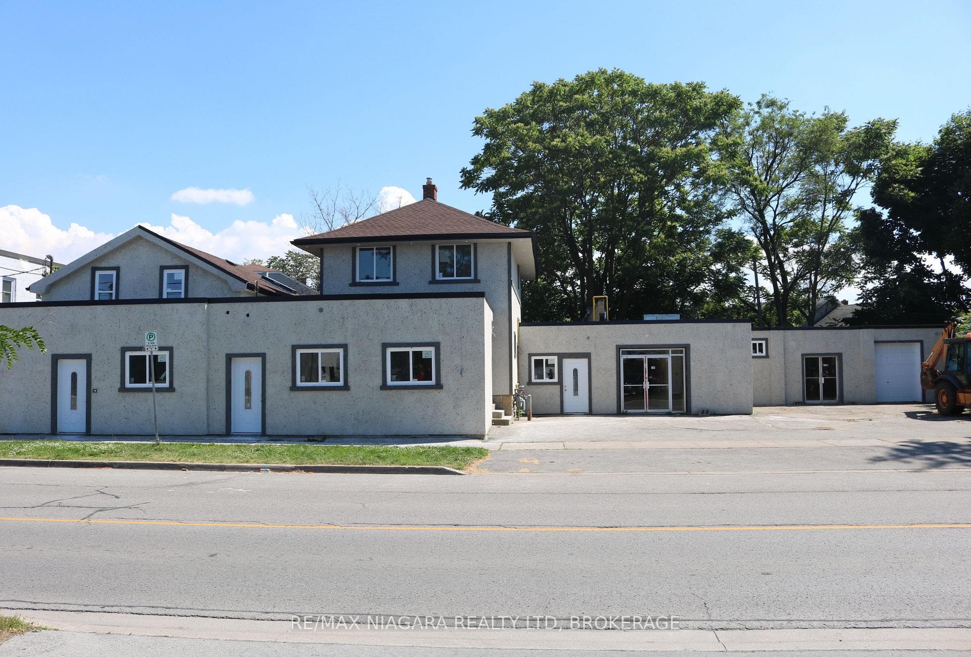 194 Church Street photo 2