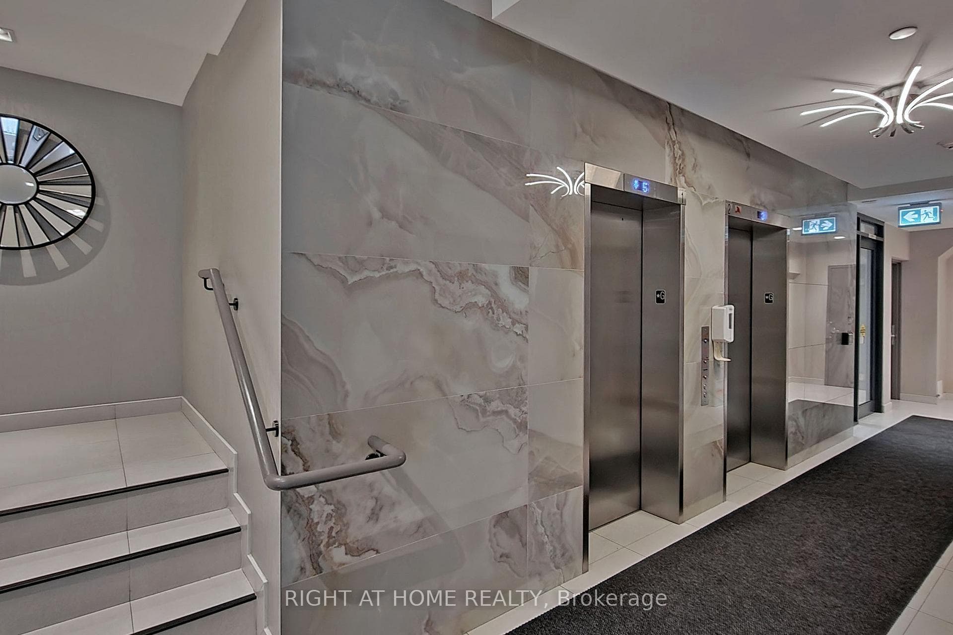 741 Sheppard Avenue Unit 610 photo 10