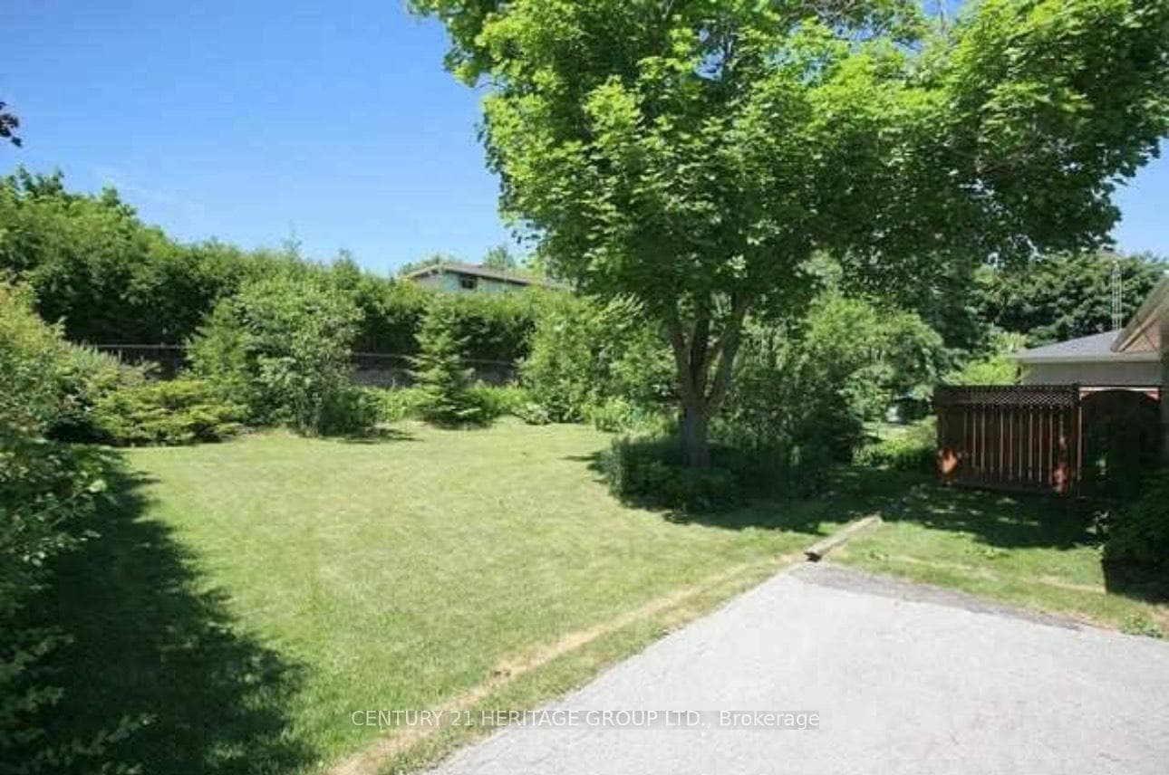 307 Towercrest Drive photo 2