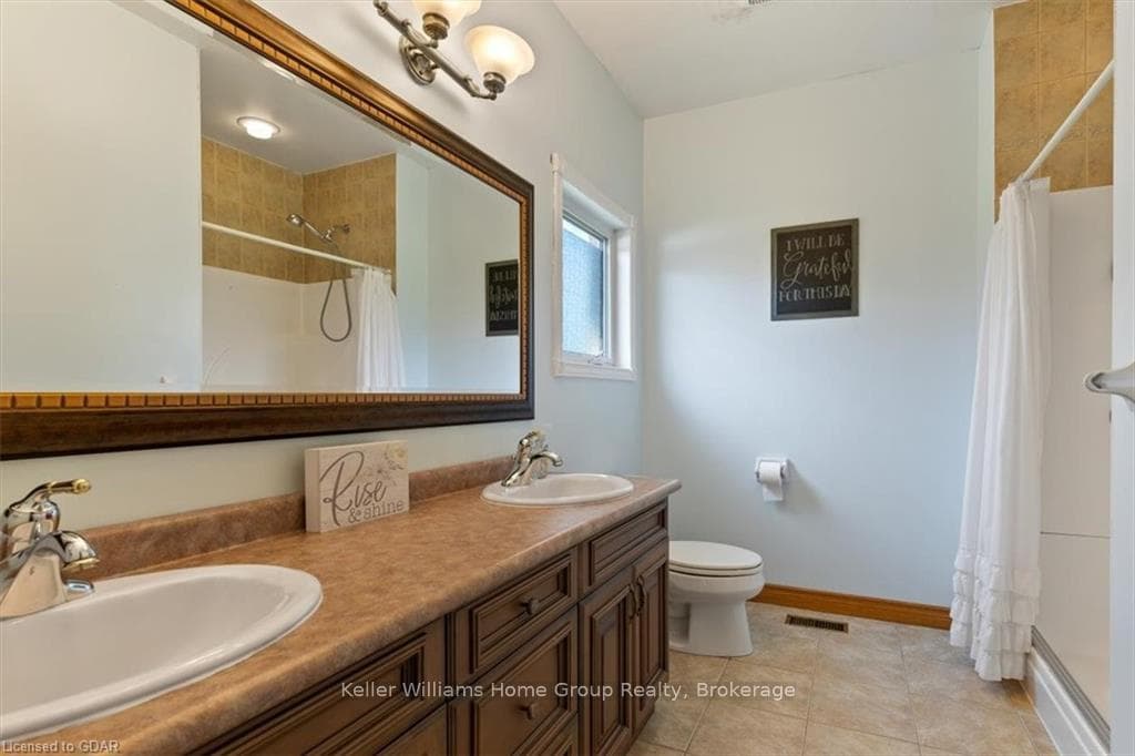 35 MUIR Crescent photo 23