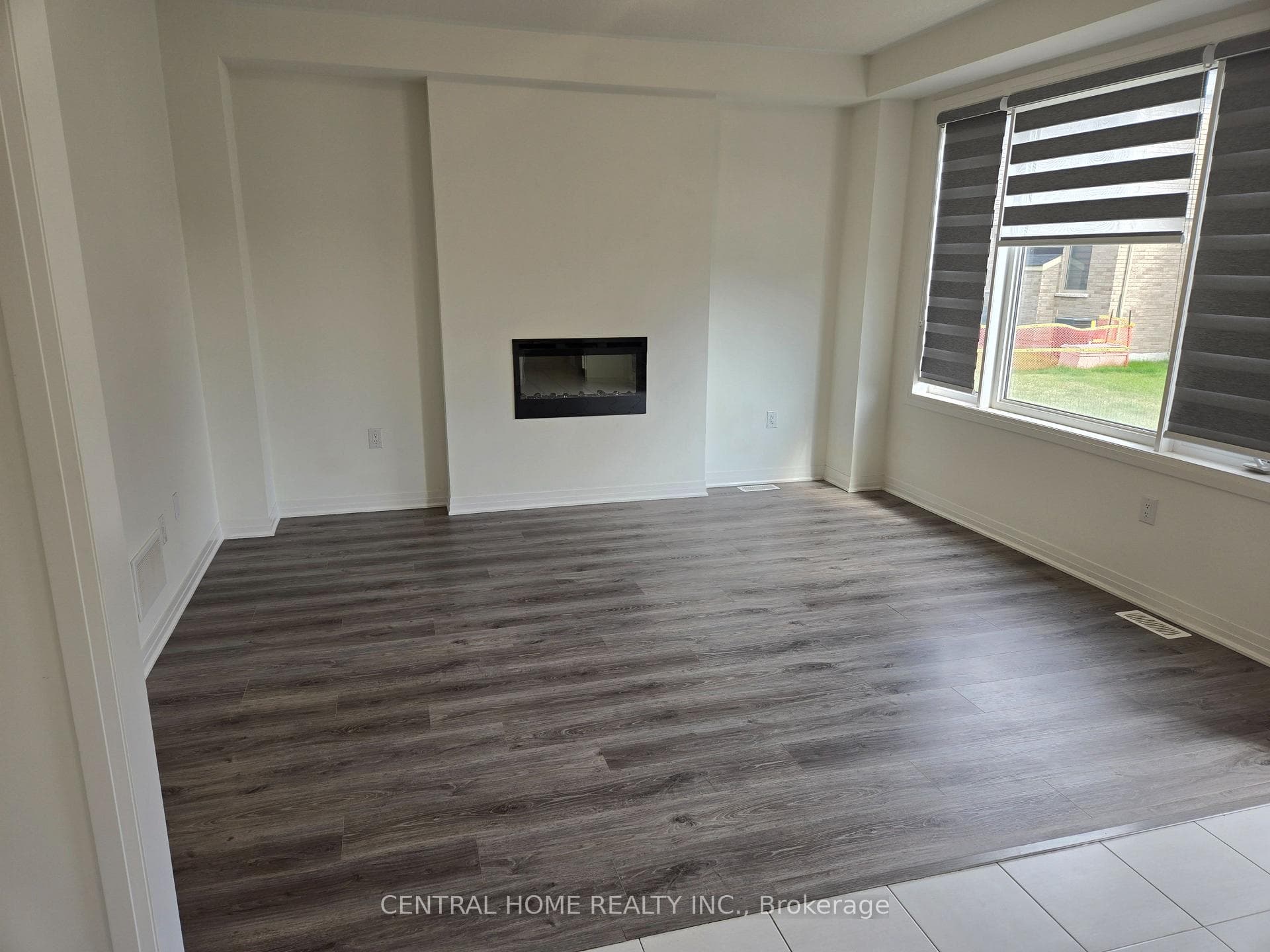 46 COPPERHILL Heights photo 3