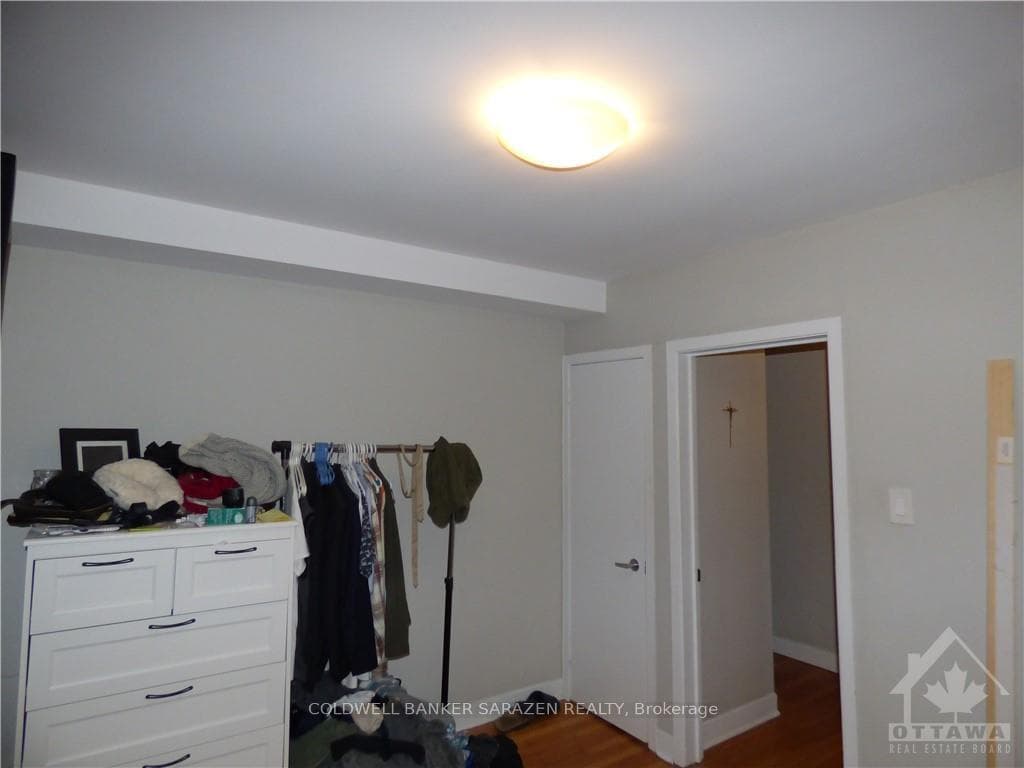 682 IRENE Crescent Unit 2 photo 19