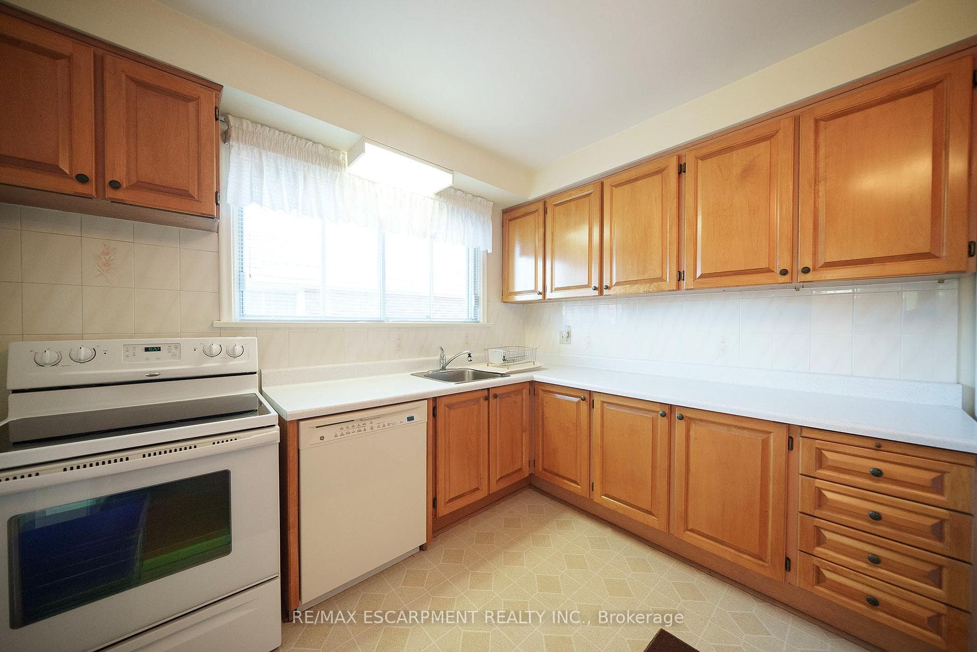 103 Eighth Avenue photo 7